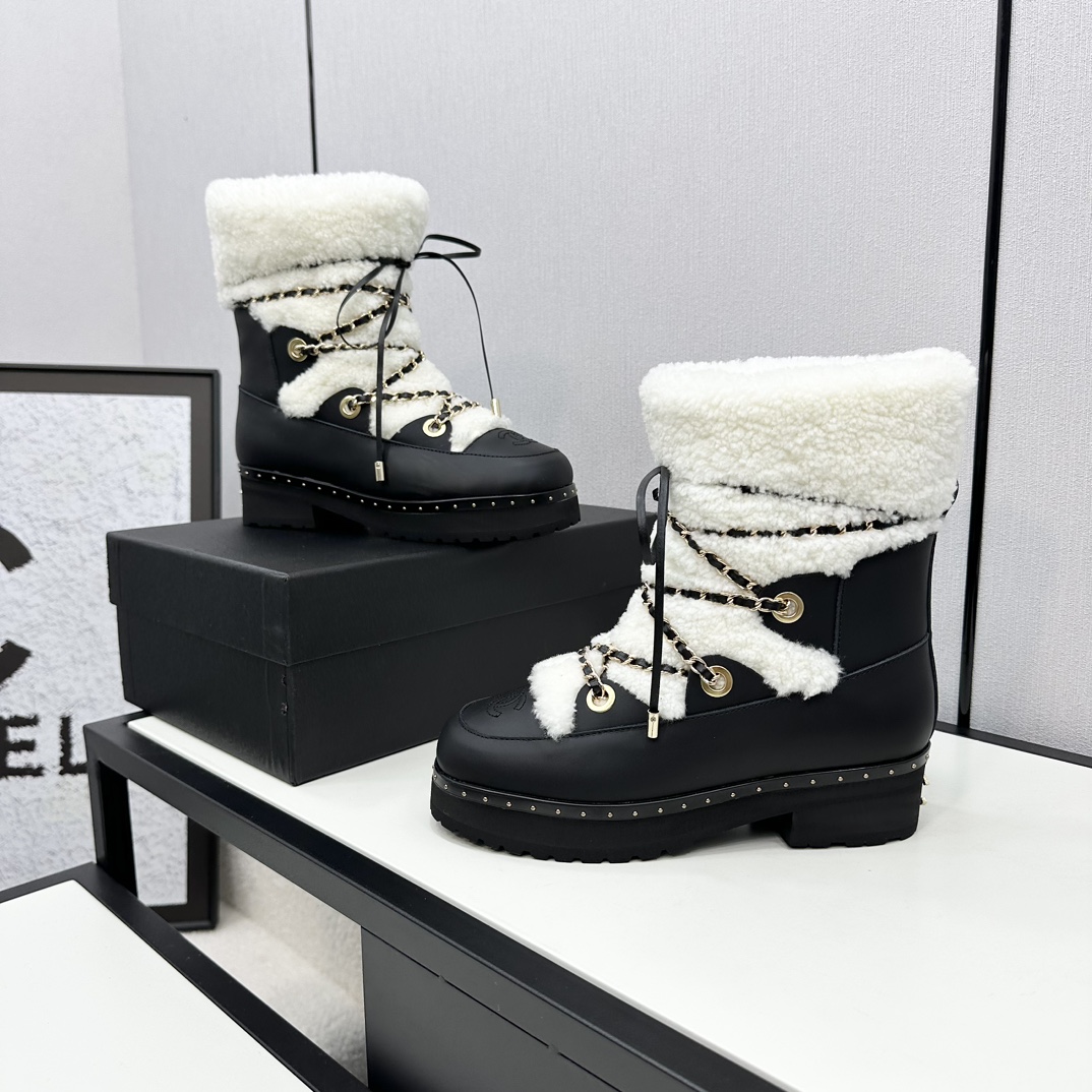 Chanel Classic Luxury Leather Shoe Loafer Ref 4