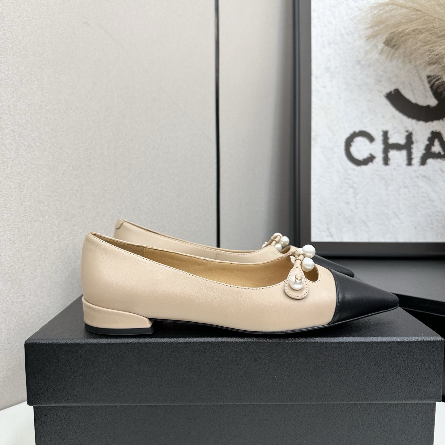 NO:492984,2025★★★★★★ Many celebrities are here to watch, a versatile series that domestic and foreign bloggers are popular. A must-have for spring and summer wardrobe matching. First choice. Xiangjia exclusive upper sheepskin lining: imported crystal sheepskin lining, original mold-open custom leather sole shoe size: 35-39 (40, 41, custom made without return), single shoes, chanel, sheepskin, Leather soles198609092025★★★★★ 众多明星网红上脚,国内外博主刷爆的一个百搭系列,春夏衣橱搭配必备 首选.香家专属 鞋面羊皮  内里: 进口水晶羊皮内里 大底原版开模定制真皮大底 鞋码: 35-39（40、41、定做不退换）,单鞋,chanel,sheepskin,Leather soles,Women's Shoes