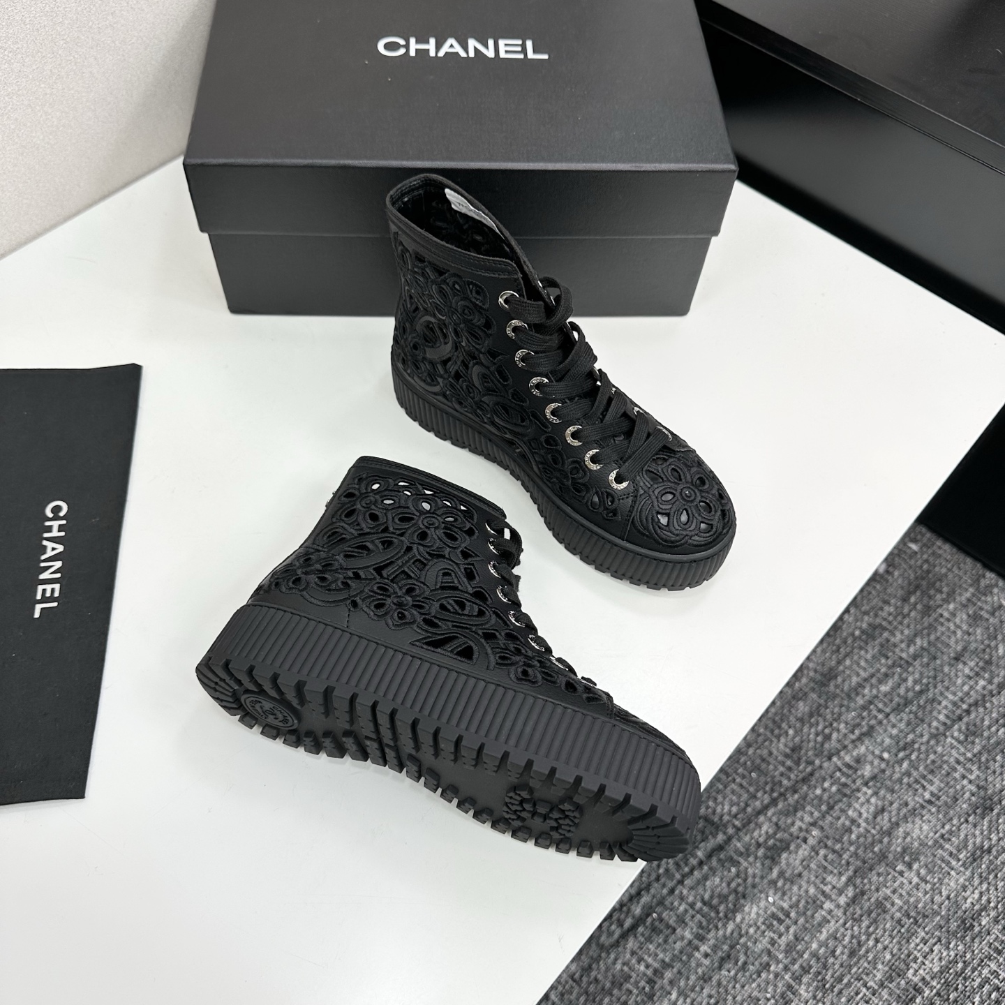 Chanel 2025 Fall/Winter Lace-Up Ankle Boots - Classic Style, Ultimate Comfort 9 i1758318463322 132 0 7