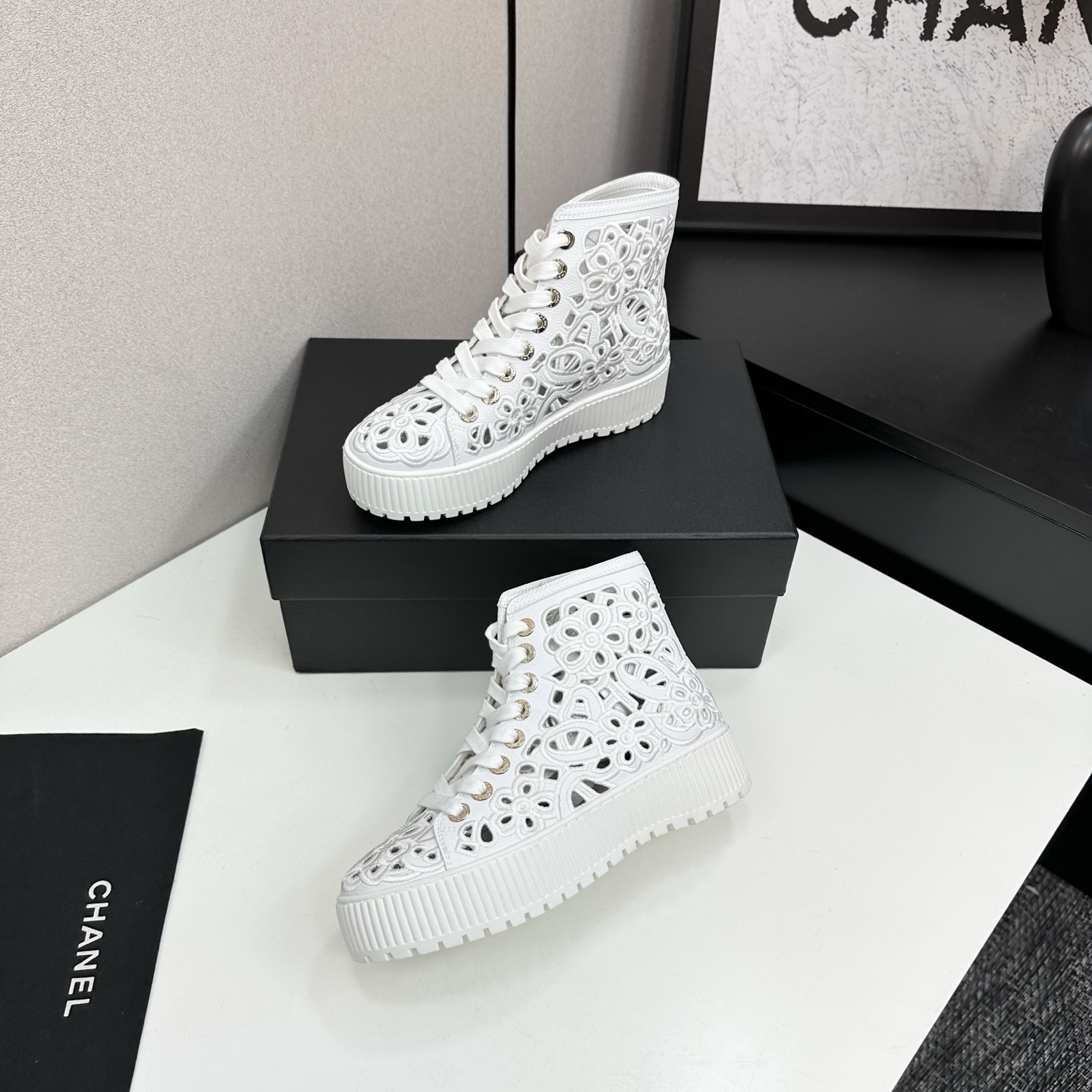 Chanel White Leather Floral Embroidered High-Top Sneakers 5 i1758318516447 2536 0 3