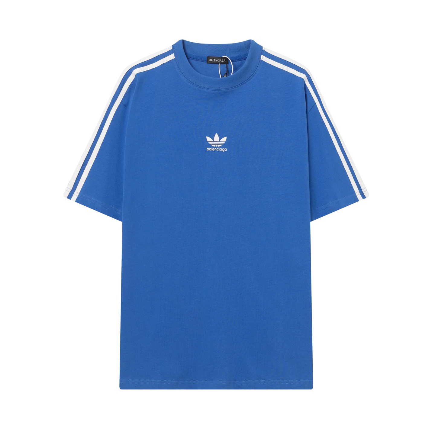 P68 Nuevo ❇️❇️❇️ Balenciaga x Adidas* colección conjunta camiseta de manga corta con estampado. En el frente, el trébol…