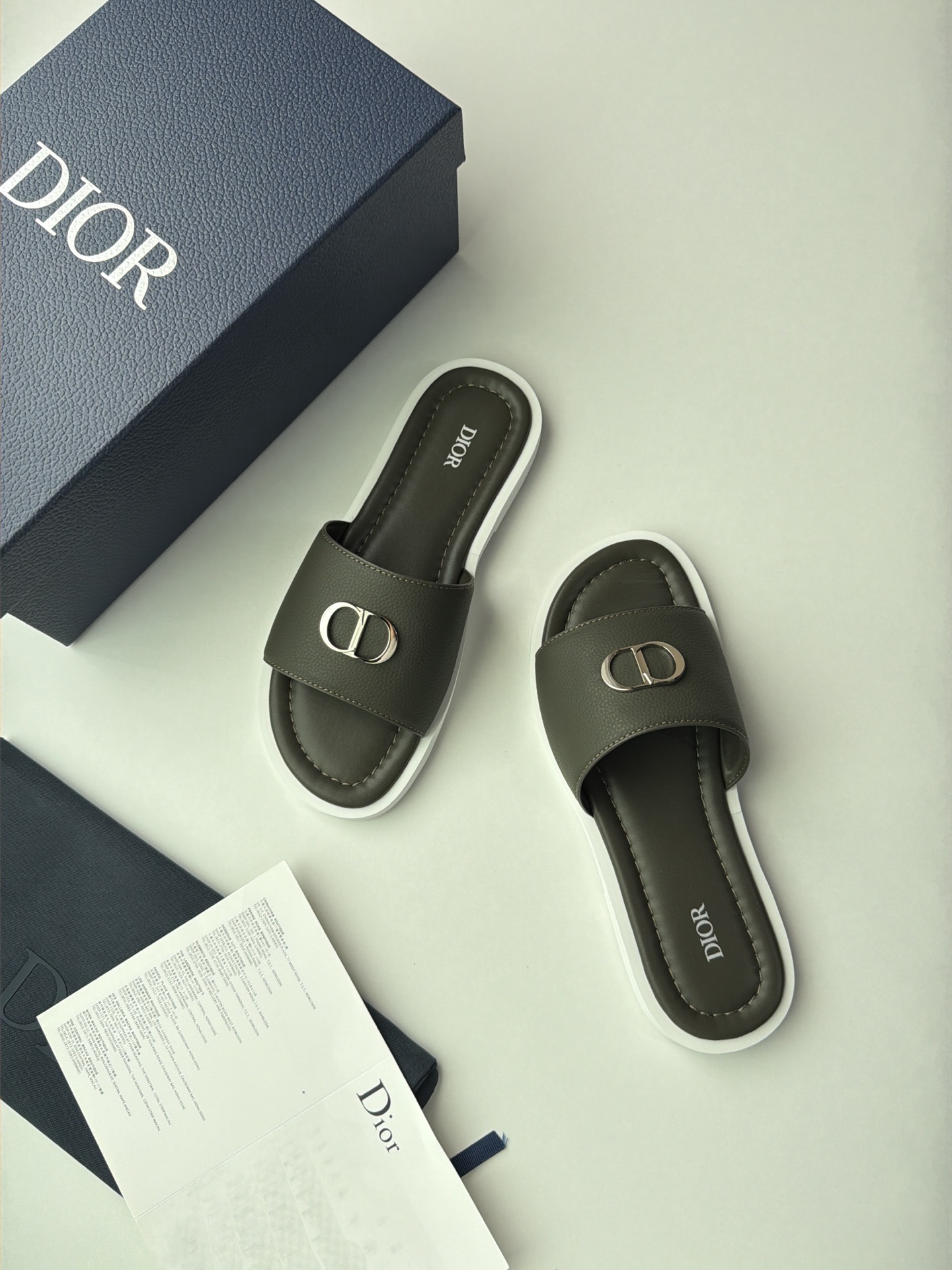 디올 신발 129614 Dior Shoes 썸네일 이미지