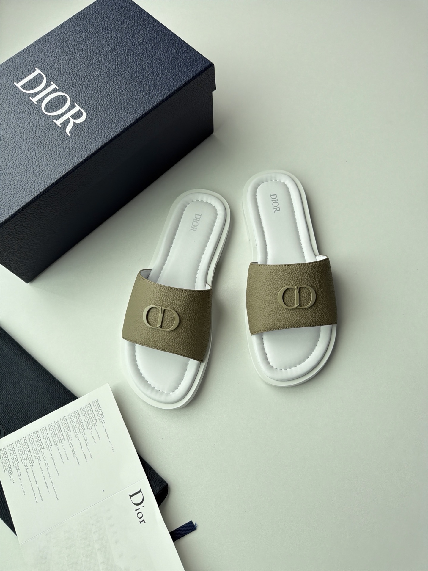 디올 신발 129612 Dior Shoes 썸네일 이미지