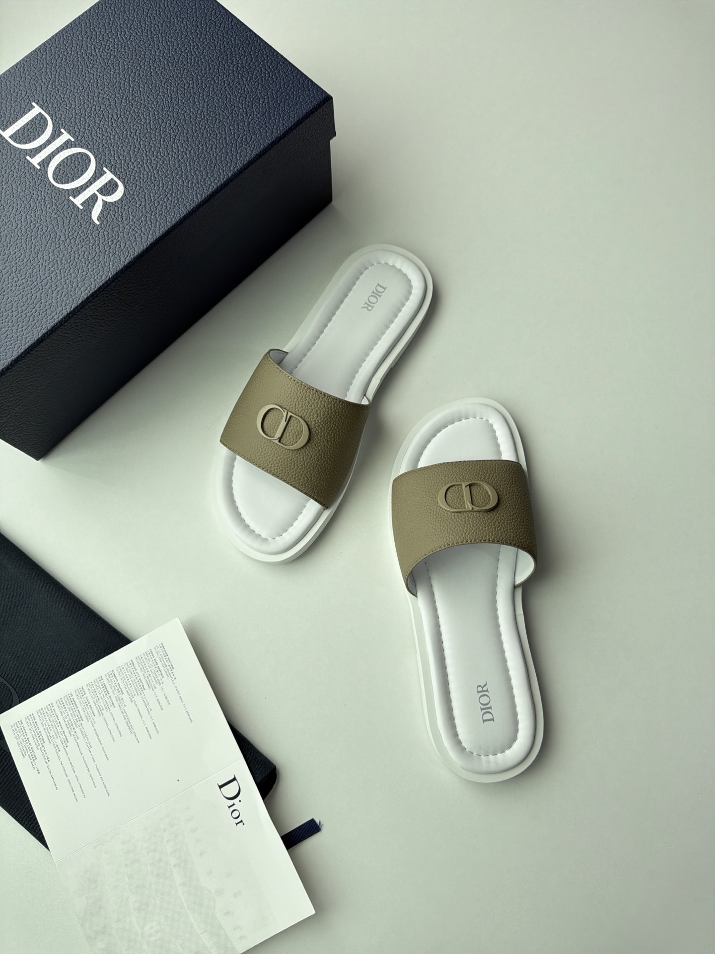 디올 신발 129612 Dior Shoes 썸네일 이미지