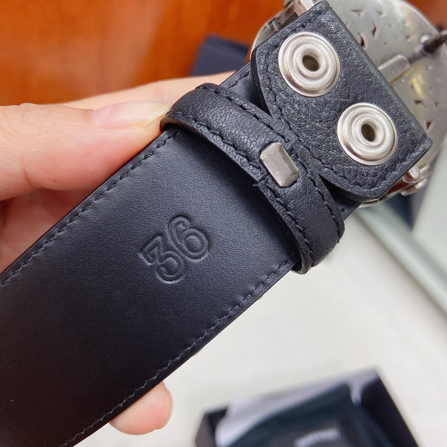 𝐂𝐡𝐫𝐨𝐦𝐞𝐇𝐞𝐚𝐫𝐭𝐬 克罗心腰带。守护者黄铜镀925银五金搭配原版油蜡头层牛皮，宽度3.8厘米， 整