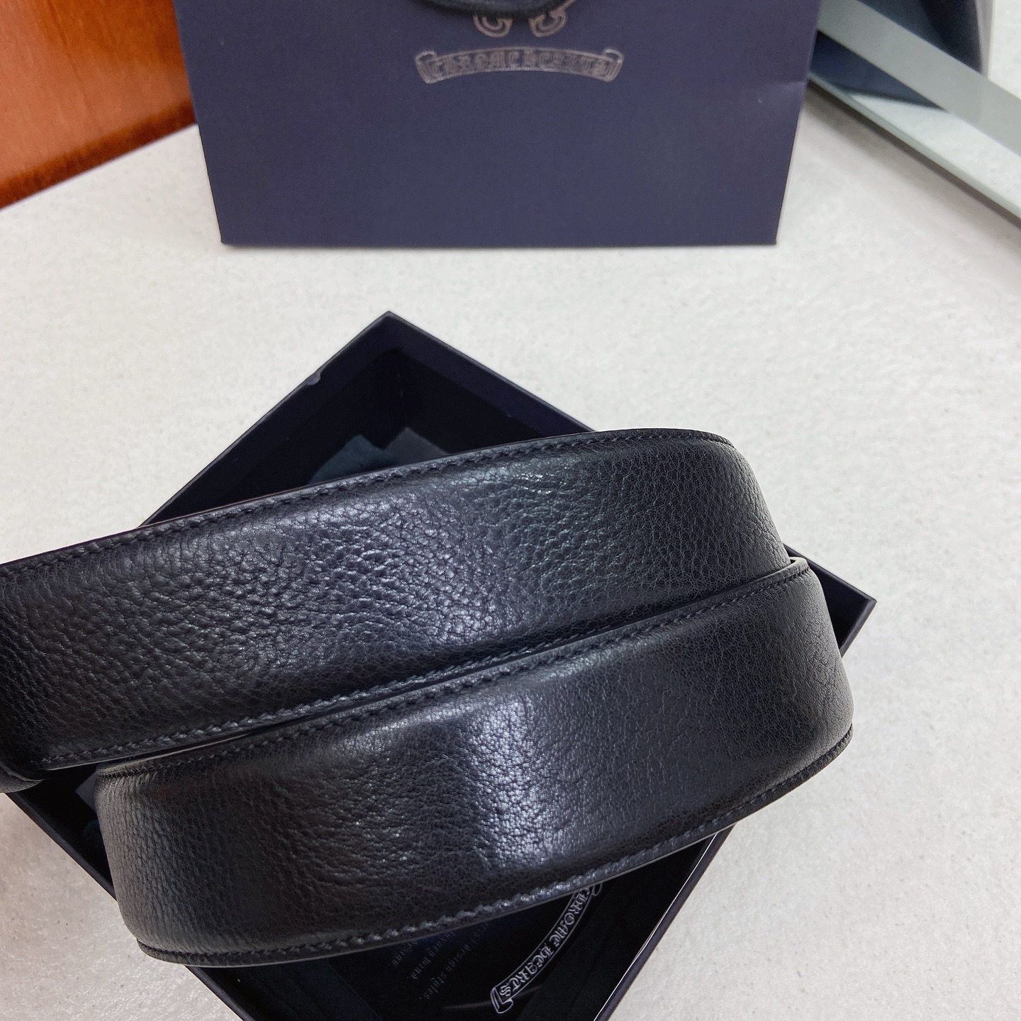 𝐂𝐡𝐫𝐨𝐦𝐞𝐇𝐞𝐚𝐫𝐭𝐬 克罗心腰带。鸢尾花黄铜镀925银五金搭配原版油蜡头层牛皮，宽度3.8厘米， 整