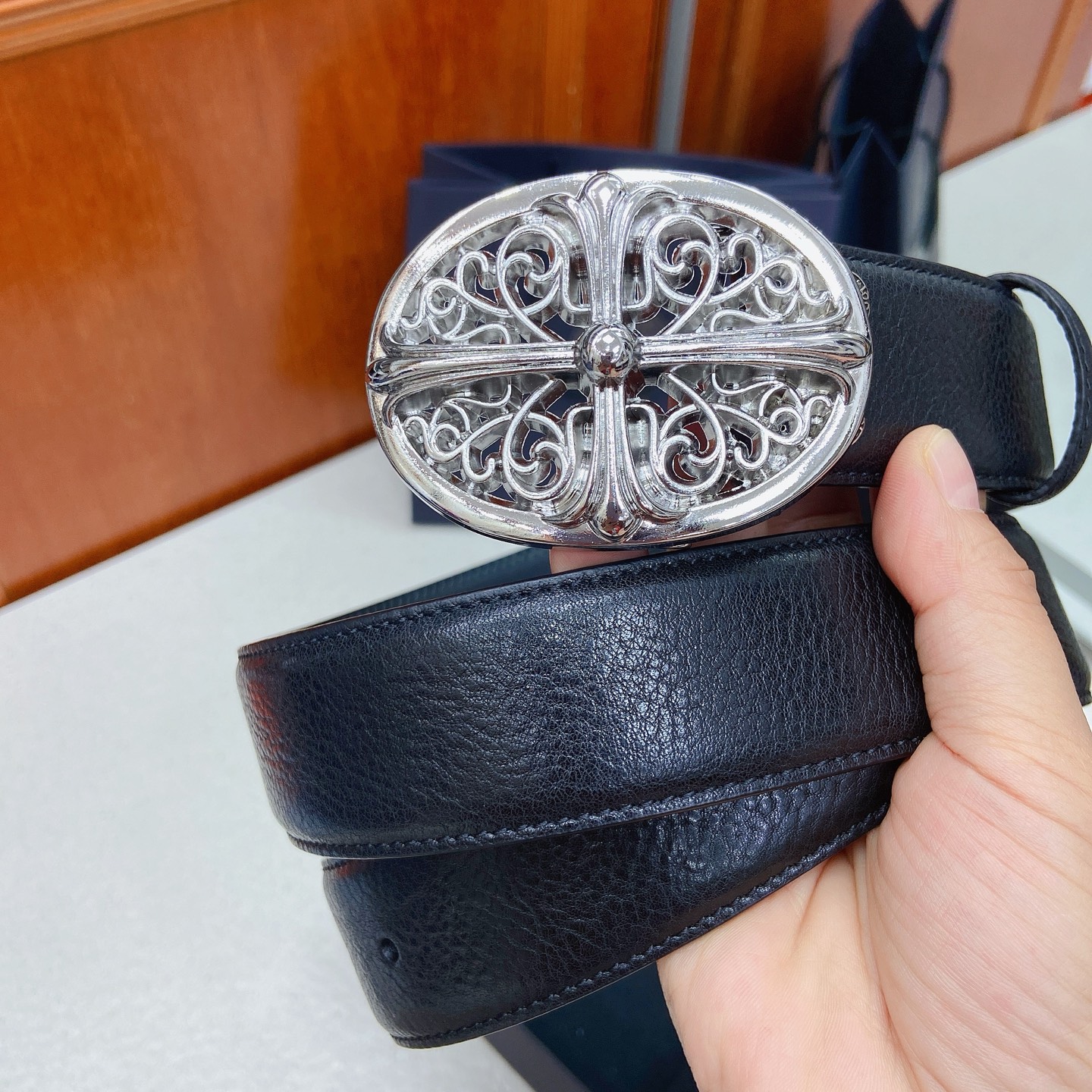 𝐂𝐡𝐫𝐨𝐦𝐞𝐇𝐞𝐚𝐫𝐭𝐬 克罗心腰带。守护者黄铜镀925银五金搭配原版油蜡头层牛皮，宽度3.8厘米， 整