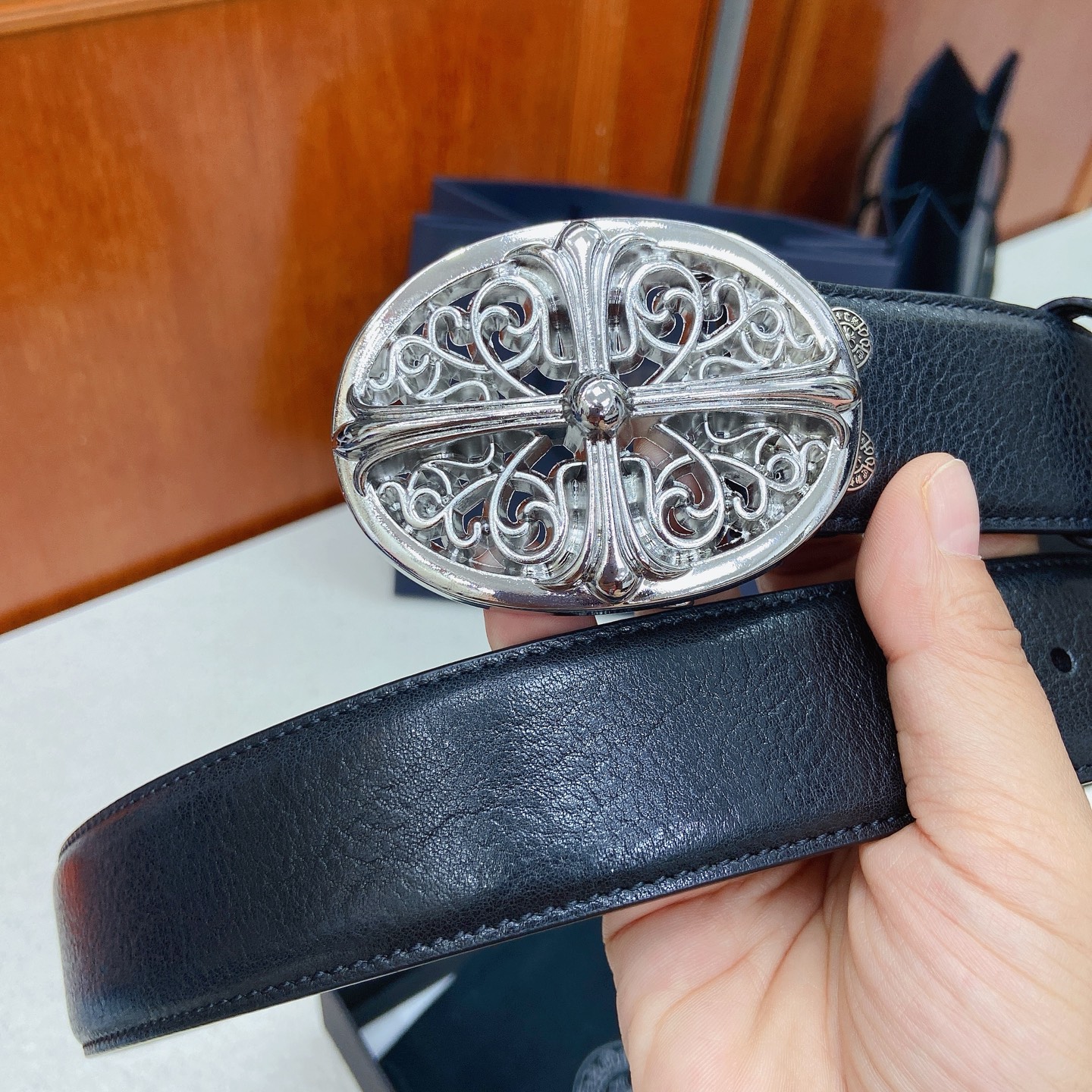 𝐂𝐡𝐫𝐨𝐦𝐞𝐇𝐞𝐚𝐫𝐭𝐬 克罗心腰带。守护者黄铜镀925银五金搭配原版油蜡头层牛皮，宽度3.8厘米， 整