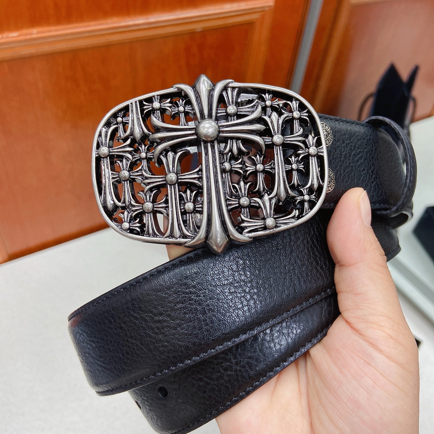 𝐂𝐡𝐫𝐨𝐦𝐞𝐇𝐞𝐚𝐫𝐭𝐬 克罗心腰带。墓葬黄铜镀925银五金搭配原版油蜡头层牛皮，宽度3.8厘米， 整体