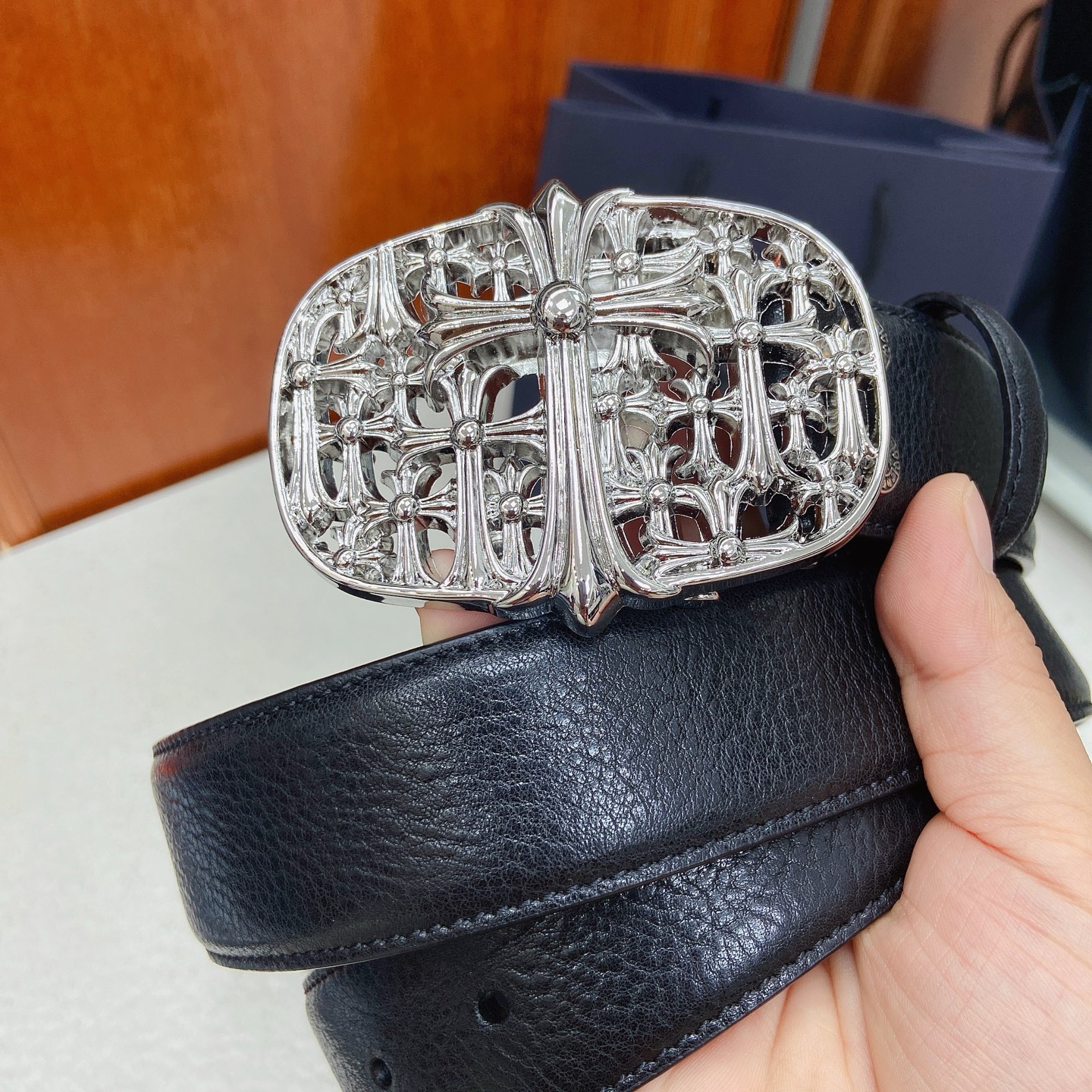 𝐂𝐡𝐫𝐨𝐦𝐞𝐇𝐞𝐚𝐫𝐭𝐬 克罗心腰带。墓葬黄铜镀925银五金搭配原版油蜡头层牛皮，宽度3.8厘米， 整体