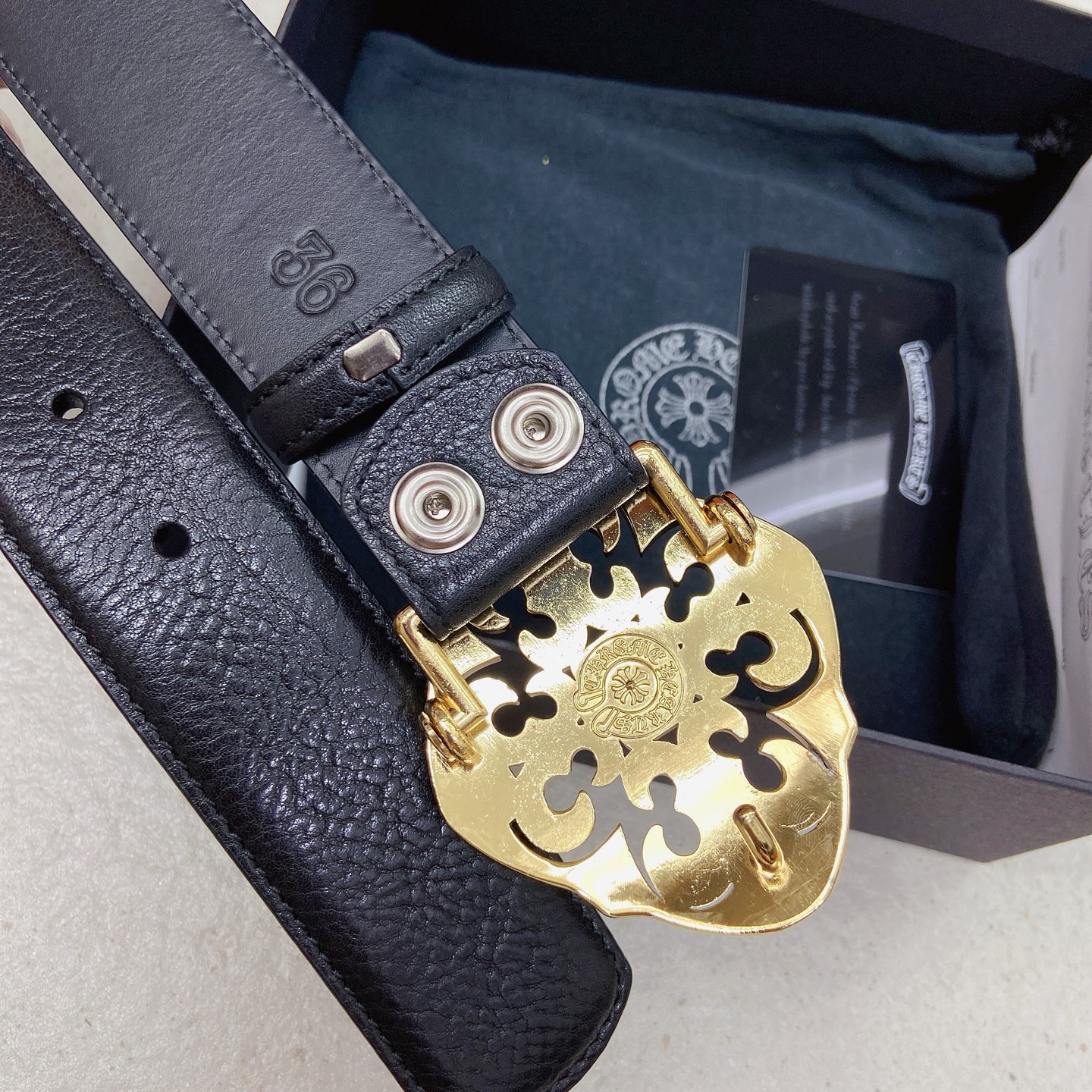 𝐂𝐡𝐫𝐨𝐦𝐞𝐇𝐞𝐚𝐫𝐭𝐬 克罗心腰带。骷髅头黄铜镀925银五金搭配原版油蜡头层牛皮，宽度3.8厘米， 整