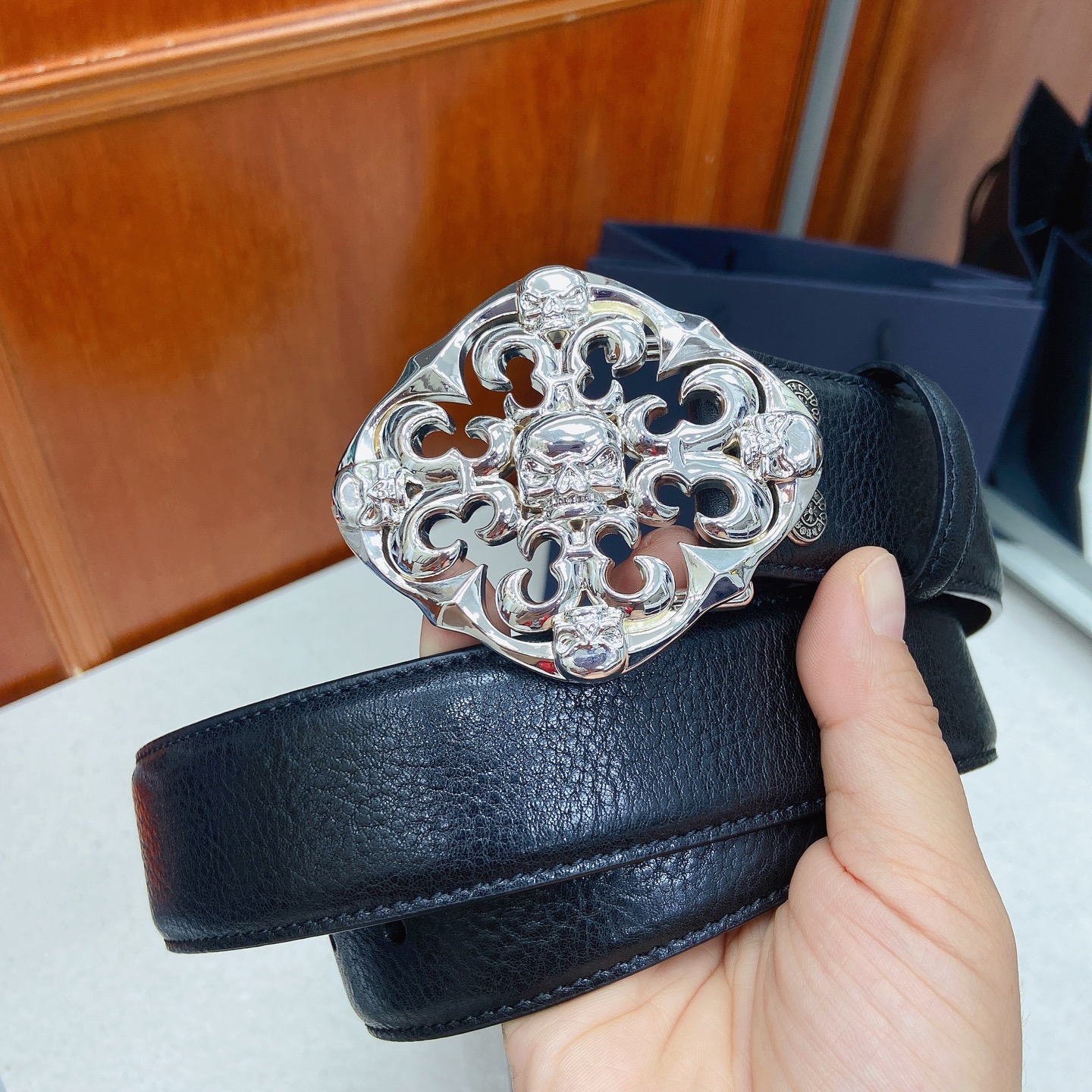 𝐂𝐡𝐫𝐨𝐦𝐞𝐇𝐞𝐚𝐫𝐭𝐬 克罗心腰带。骷髅头黄铜镀925银五金搭配原版油蜡头层牛皮，宽度3.8厘米， 整