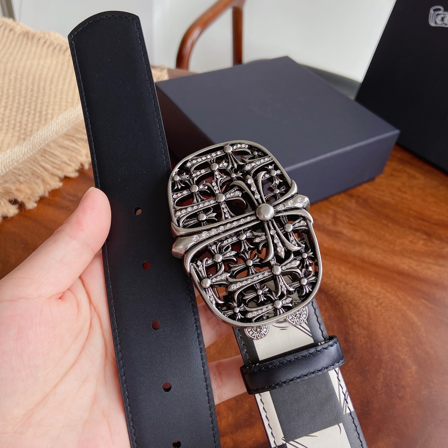 ๐๐ก๐ซ๐จ๐ฆ๐๐๐๐๐ซ๐ญ๐ฌ ๅ
็ฝๅฟ่
ฐๅธฆใ้ถ้ปๅข่ฌไบ้ๆญ้
ๅ็้ป็ฝๆ ผๅคดๅฑ็็ฎ๏ผๅฎฝๅบฆ3.8ๅ็ฑณ๏ผ ๆดไฝ้ฃๆ ผ่ๅไบๆๆปๆๅ
ใๅฅ็น ๐๐ก๐ซ๐จ๐ฆ๐๐๐๐๐ซ๐ญ๐ฌ ๅ
็ฝๅฟ่
ฐๅธฆใ้ถ้ปๅข่ฌไบ้ๆญ้
ๅ็้ป็ฝๆ ผๅคดๅฑ็็ฎ๏ผๅฎฝๅบฆ3.8ๅ็ฑณ๏ผ ๆดไฝ้ฃๆ ผ่ๅไบๆๆปๆๅ
ใๅฅ็น