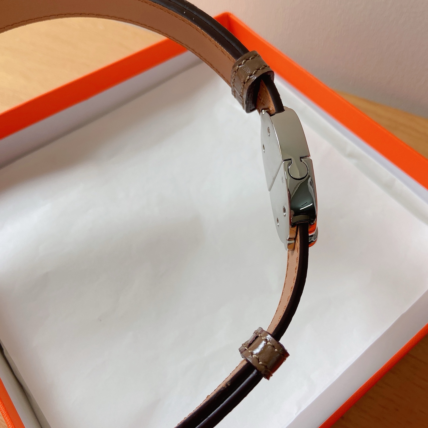 HERMES 18mm腰帶 腰封 猪鼻子精品五金 搭配高光鳄鱼纹小牛皮，优雅时尚，均码可伸缩， 
