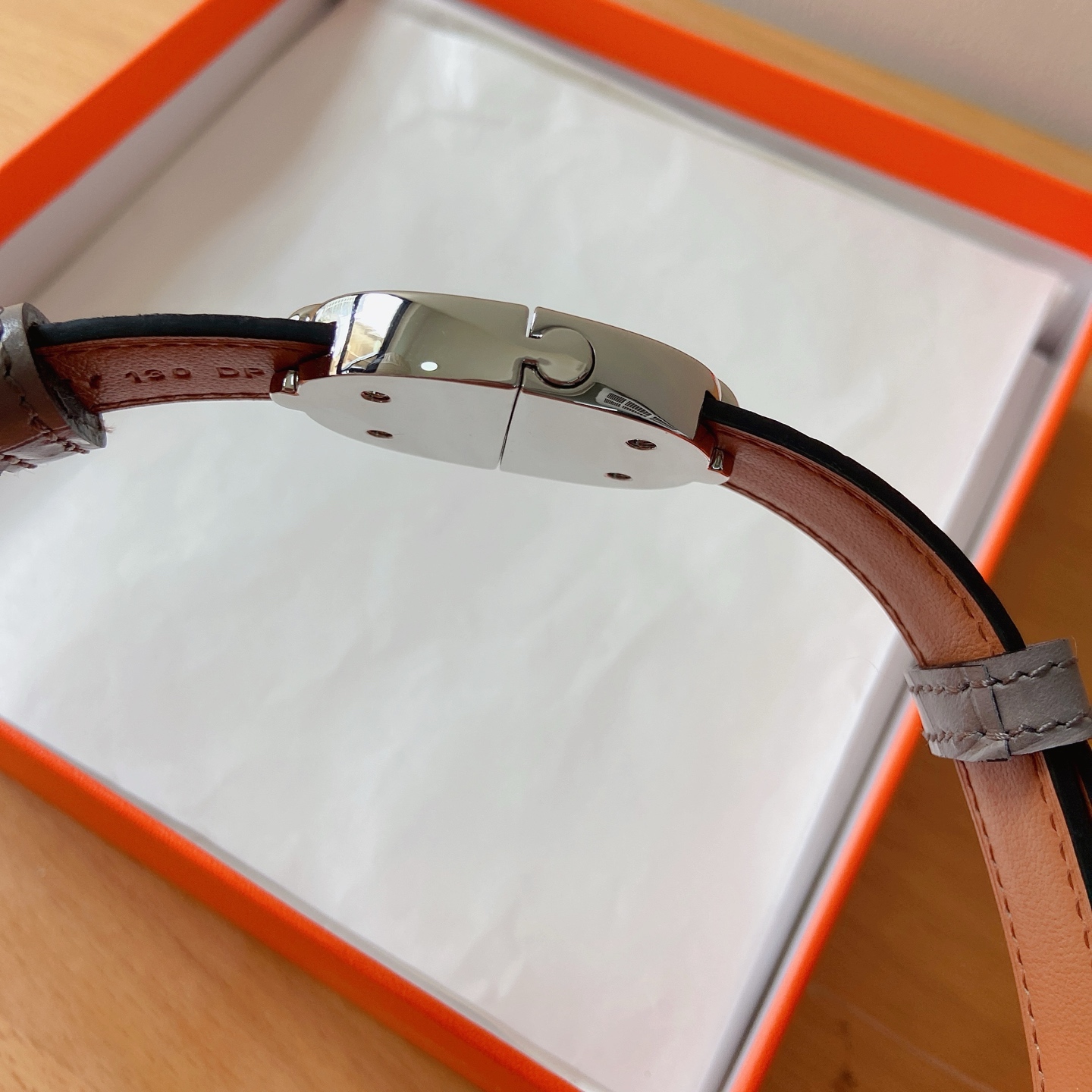 HERMES 18mm腰帶 腰封 猪鼻子精品五金 搭配高光鳄鱼纹小牛皮，优雅时尚，均码可伸缩， 