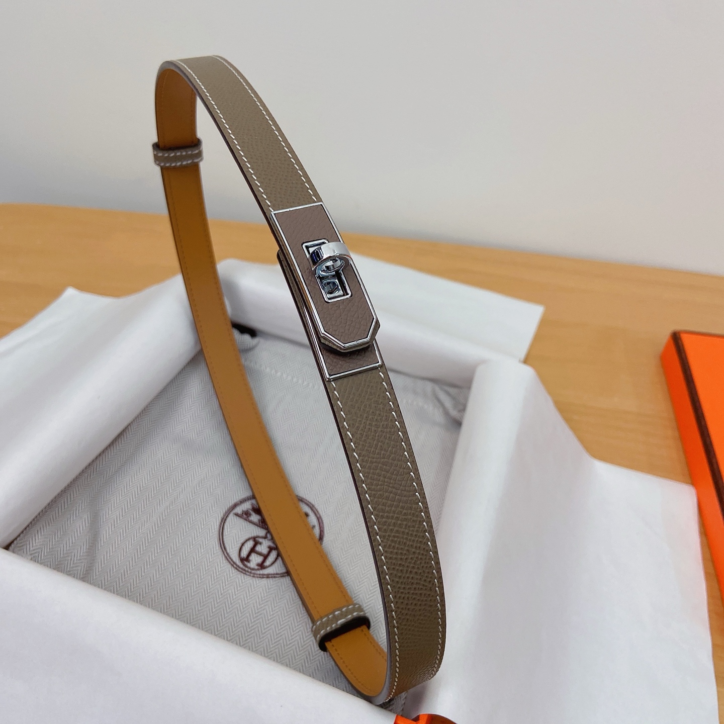 HERMES Kelly 18mm腰帶 腰封 贴皮精品五金 搭配ePsom原版皮，优雅时尚