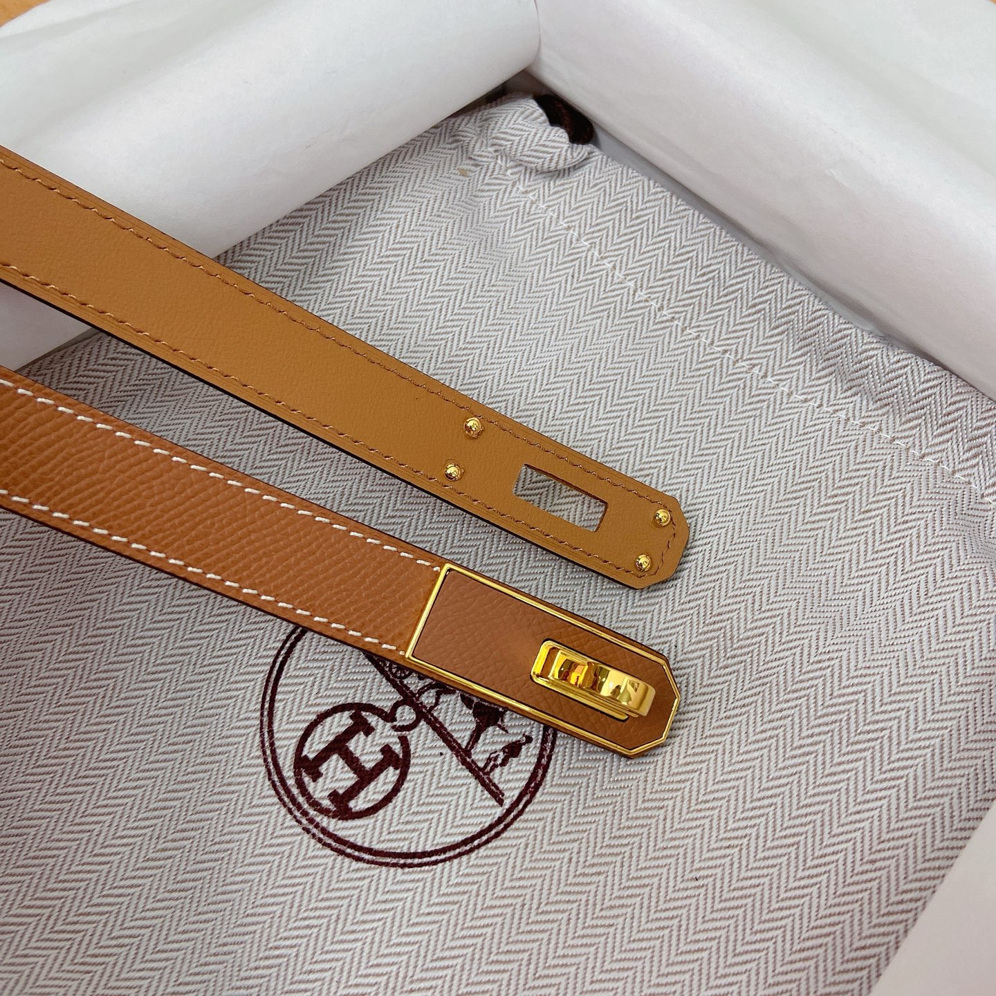 HERMES Kelly 18mm腰帶 腰封 贴皮精品五金 搭配ePsom原版皮，优雅时尚