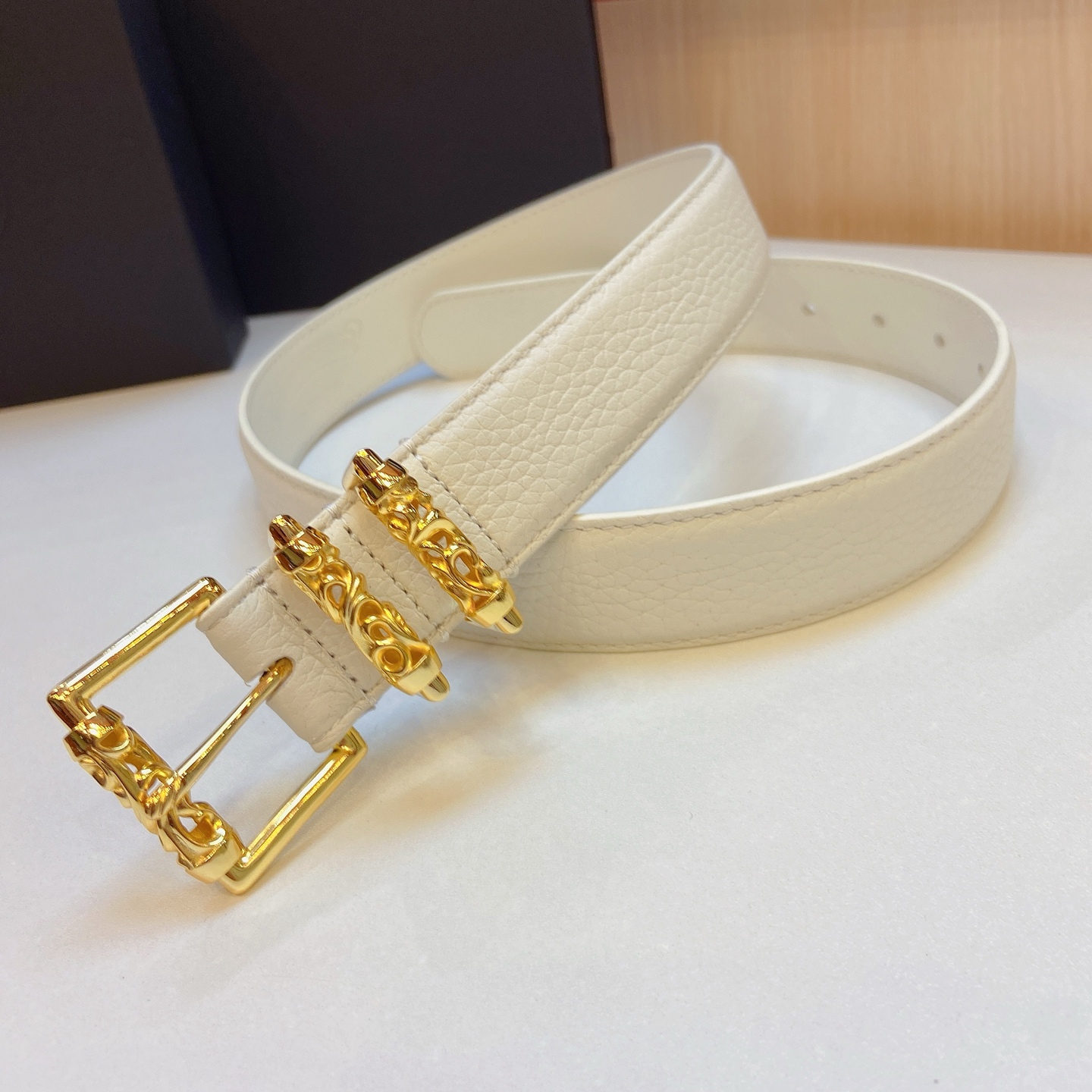 𝐂𝐡𝐫𝐨𝐦𝐞𝐇𝐞𝐚𝐫𝐭𝐬 克罗心腰带。小号滚轴藤蔓三件套针扣，黄铜镀925银五金搭配原版头层牛皮，宽度3.0厘米，整体风