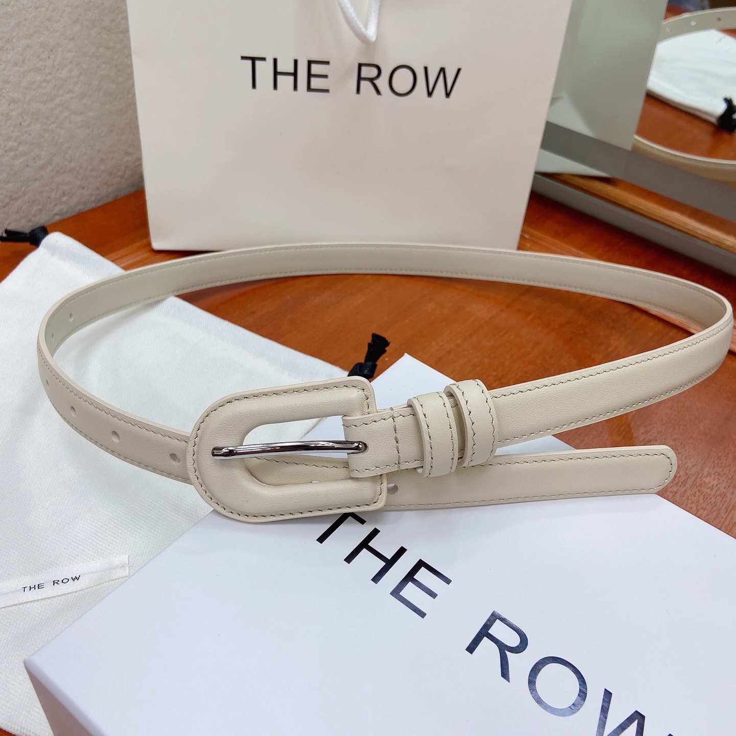 THE  ROW    双面小牛皮腰带，宽度2.0cm，简约时尚，
