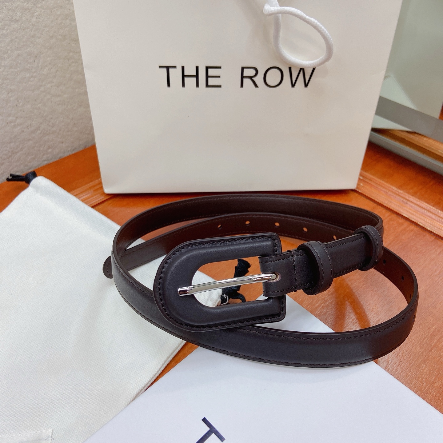 THE  ROW    双面小牛皮腰带，宽度2.0cm，简约时尚，