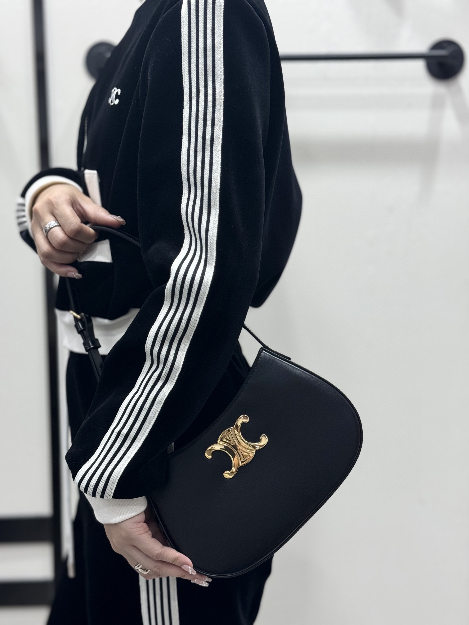셀린느 가방 115703
