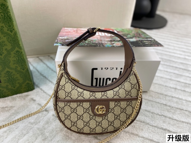Gucci Ophidia Crescent Bag with Chain Strap - Sweet & Versatile 1 Gucci Ophidia Crescent Bag with Chain Strap - Sweet & Versatile