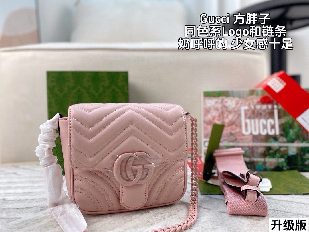 P240 Full Set Of Packaging Upgraded Version | | Gucci’s Fat Square Boy With Sizzling Breasts. The Higher-end Logo And Chain Of The Same Color Are Made Of Baking Paint. It Also Comes With A Wide Shoulder Strap. It’s So Pretty Size: 18 15
