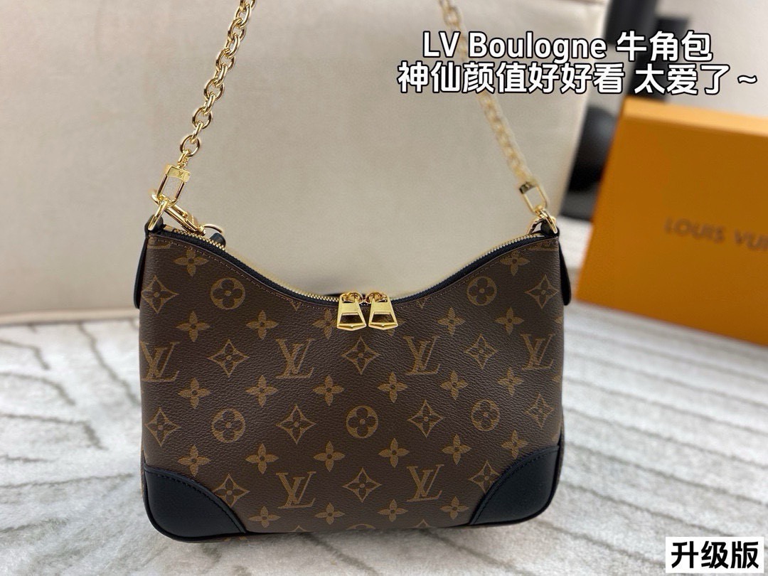 P300 Full Set Of Packaging Upgraded Version | | Lv Is Very Good At Applying Its Classic Designs And Elements To The Extreme. After All, Monogram Is A Century-old Classic. The Overall Outline Of The Mid-century Croissant Bag Is Thicker Lines And Neutral Style. The Two Pieces Of Leather At The Bottom Corner Of The Bag Are The Unique Design Elements Of The Croissant Bag. Especially The Horns, Which Are Outstanding, The Shape Is Cute, Fashionable, Elegant And Casual, And They Are All Nailed By It Size: 28 15