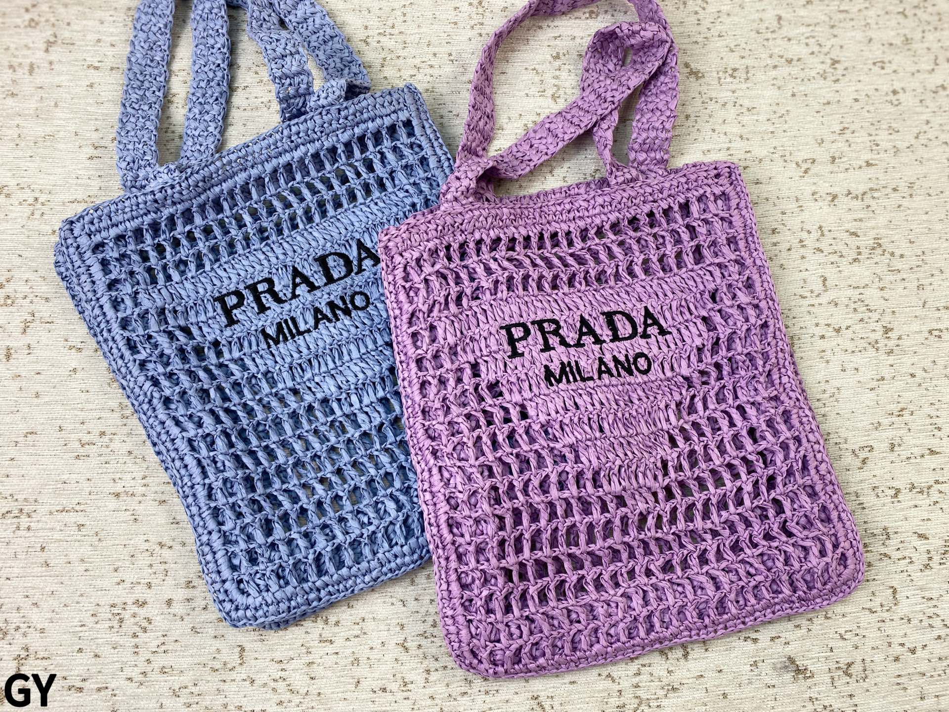 P143 Airplane Box | | Prada’s Beautiful Straw Bag It’s Almost Summer Time To Carry A Straw Bag Refreshing And Artistic, It Makes You Sweet And Beautiful. The Design Is Also Very Practical And Has A Large Capacity. How Can You Live Without A Straw Bag In Summer Size: 32 35