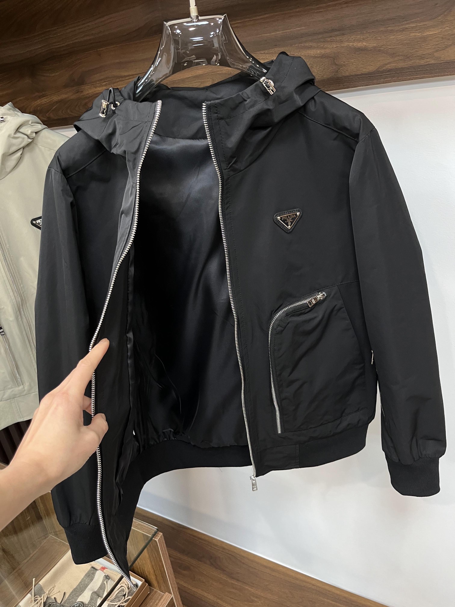 普拉达 Prada 高级成衣风衣外套及大衣服饰 #0B9FE7D3 3