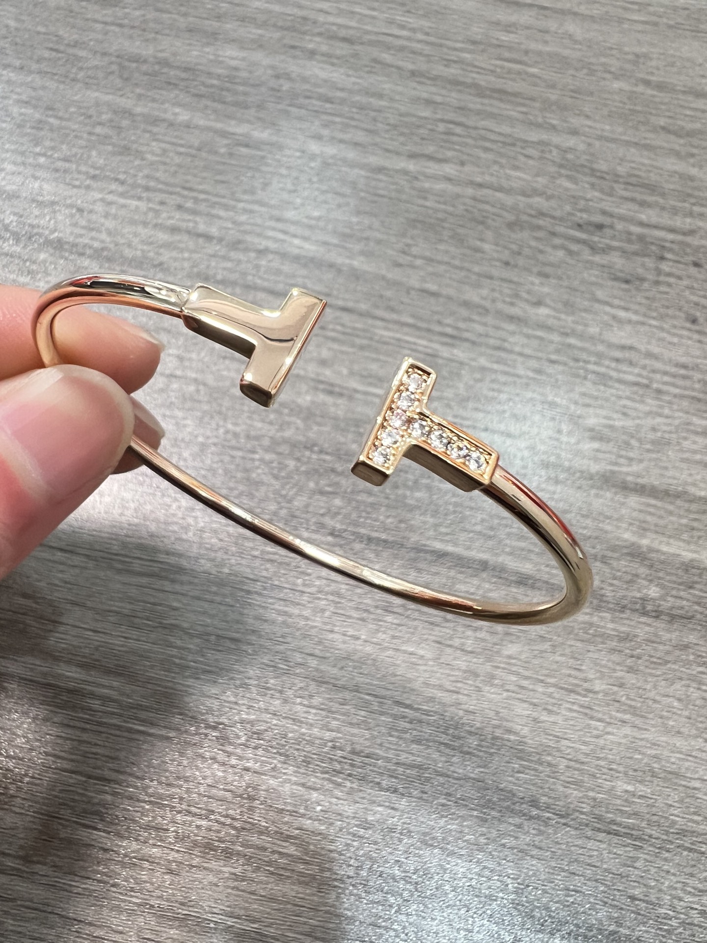 Tiffany & Co. Tiffany T系列手镯​