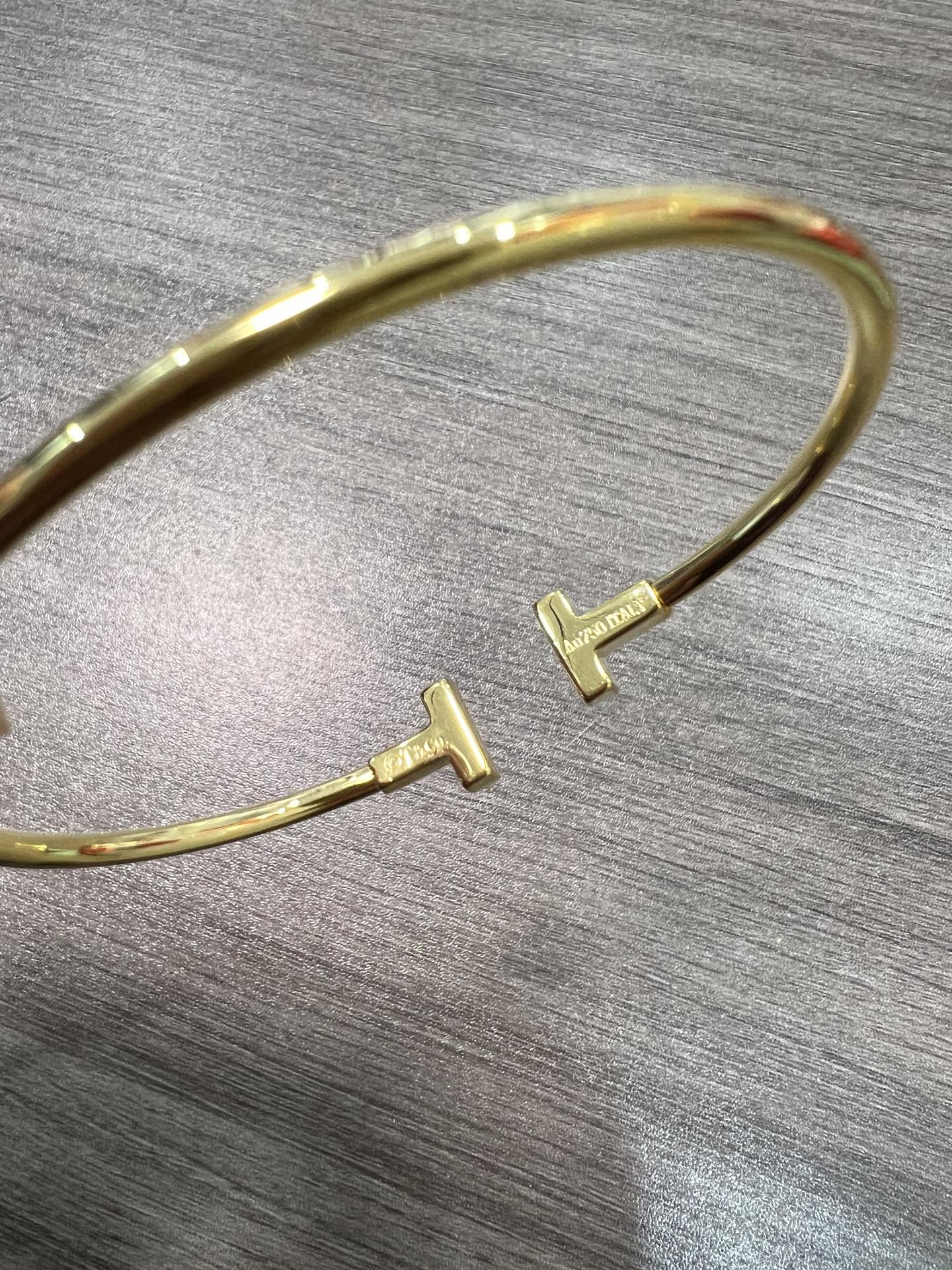 Tiffany & Co. Tiffany T系列手镯​​