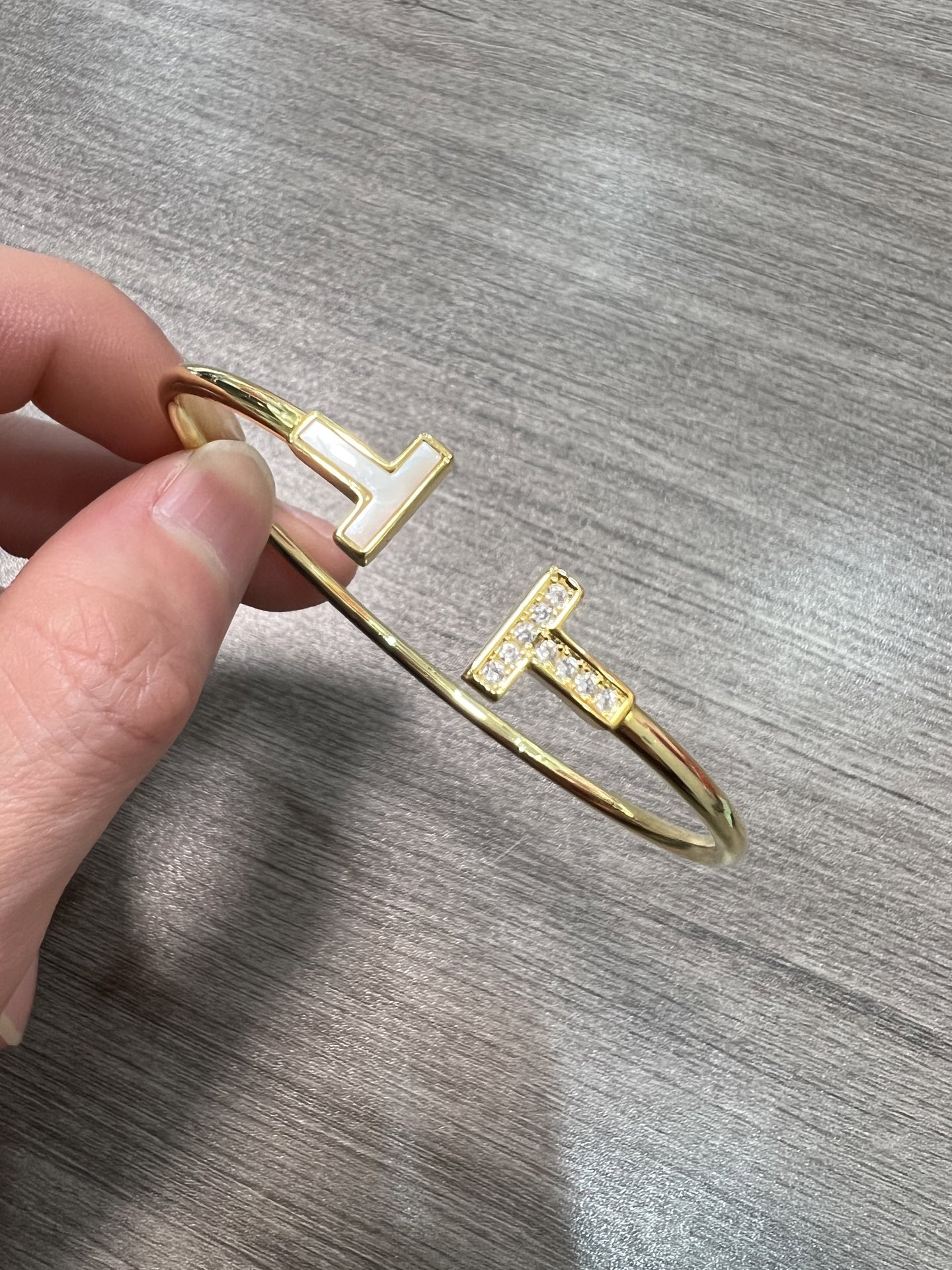 Tiffany & Co. Tiffany T系列手镯​​