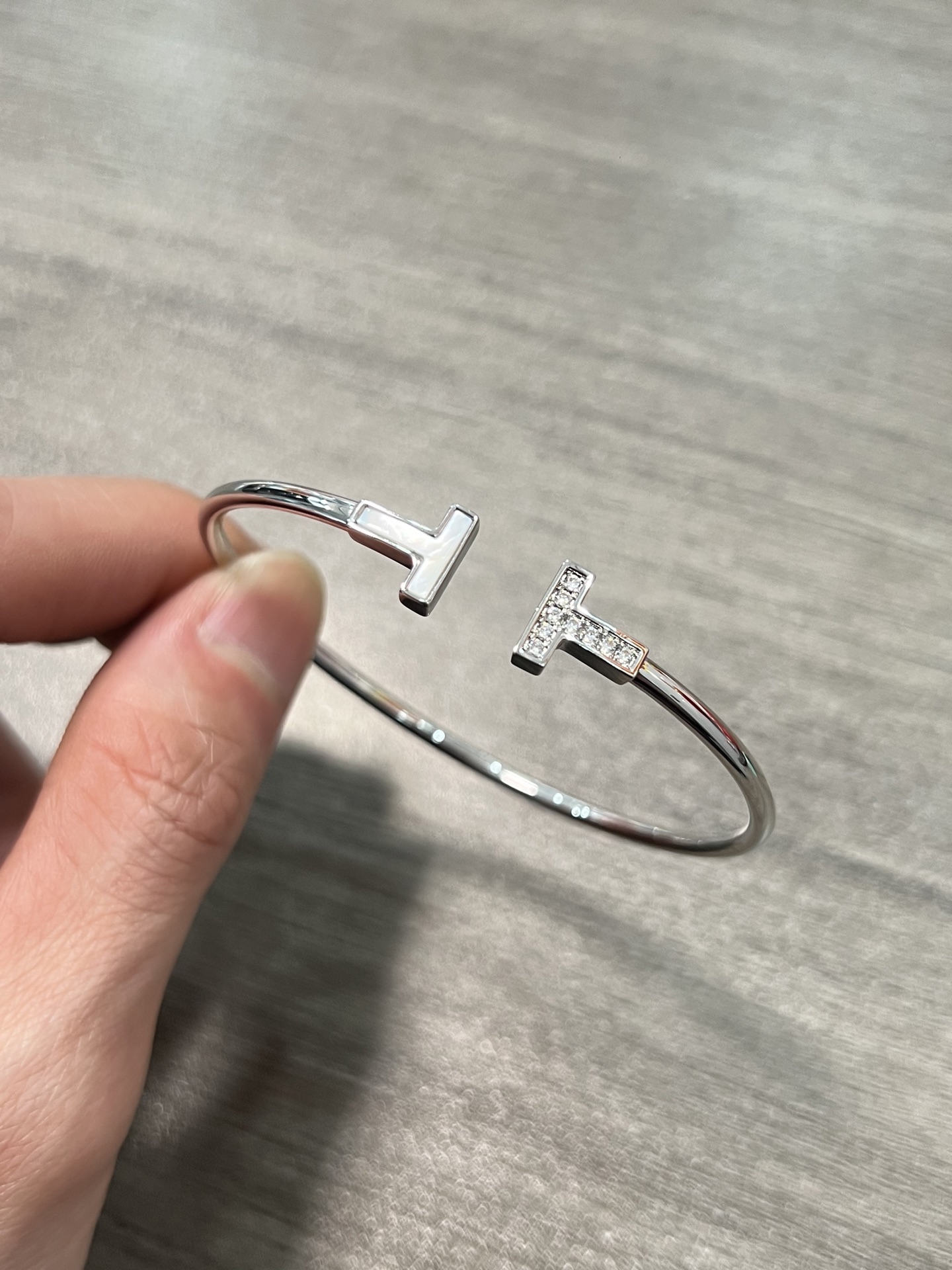 Tiffany & Co. Tiffany T系列手镯​​
