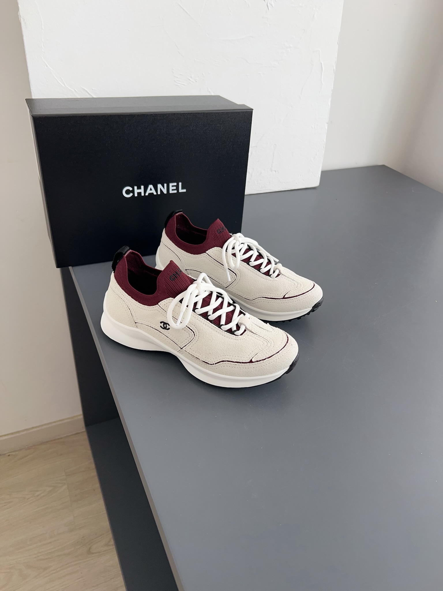 NO:904438,- White and red (suede), casual shoes/sports shoes, sneakers19860909- 白红（绒面）,休闲鞋/运动鞋,sneakers,Women's Shoes