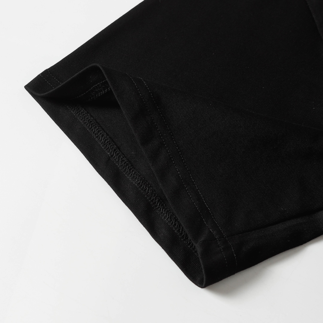 LOEWE/罗意威 25ss 黑白大LOGO刺绣短袖 黑色 白色