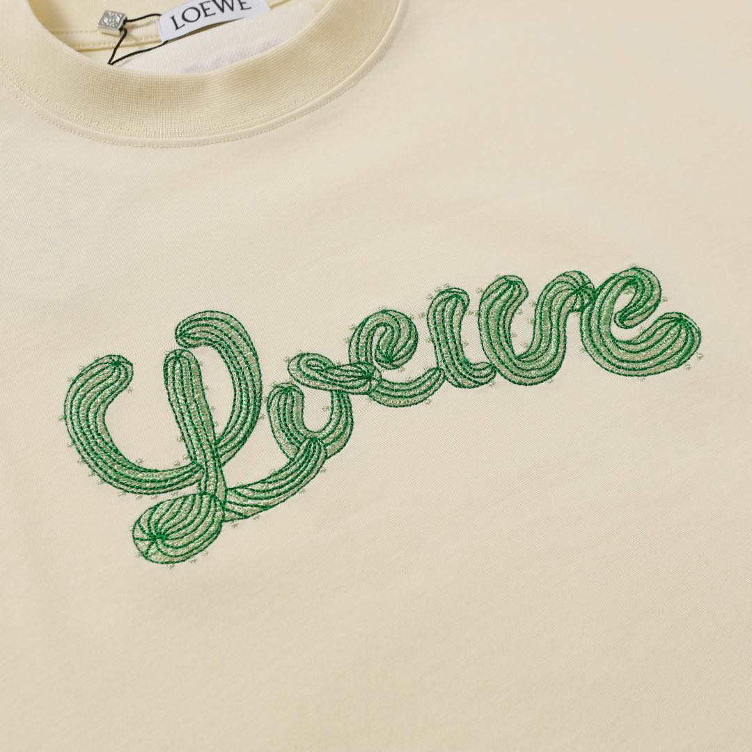 Loewe/罗意威 25ss 仙人掌刺绣短袖T恤 黑色 白色-Chinese UA Cheap High Quatity Brand Clothes Bags handbags Sneakers wholesale wholesaler seller from China Factory suppliers Fashion Clothing Shoes best Quality Beautiful Price Loewe/罗意威 25ss 仙人掌刺绣短袖T恤 黑色 白色