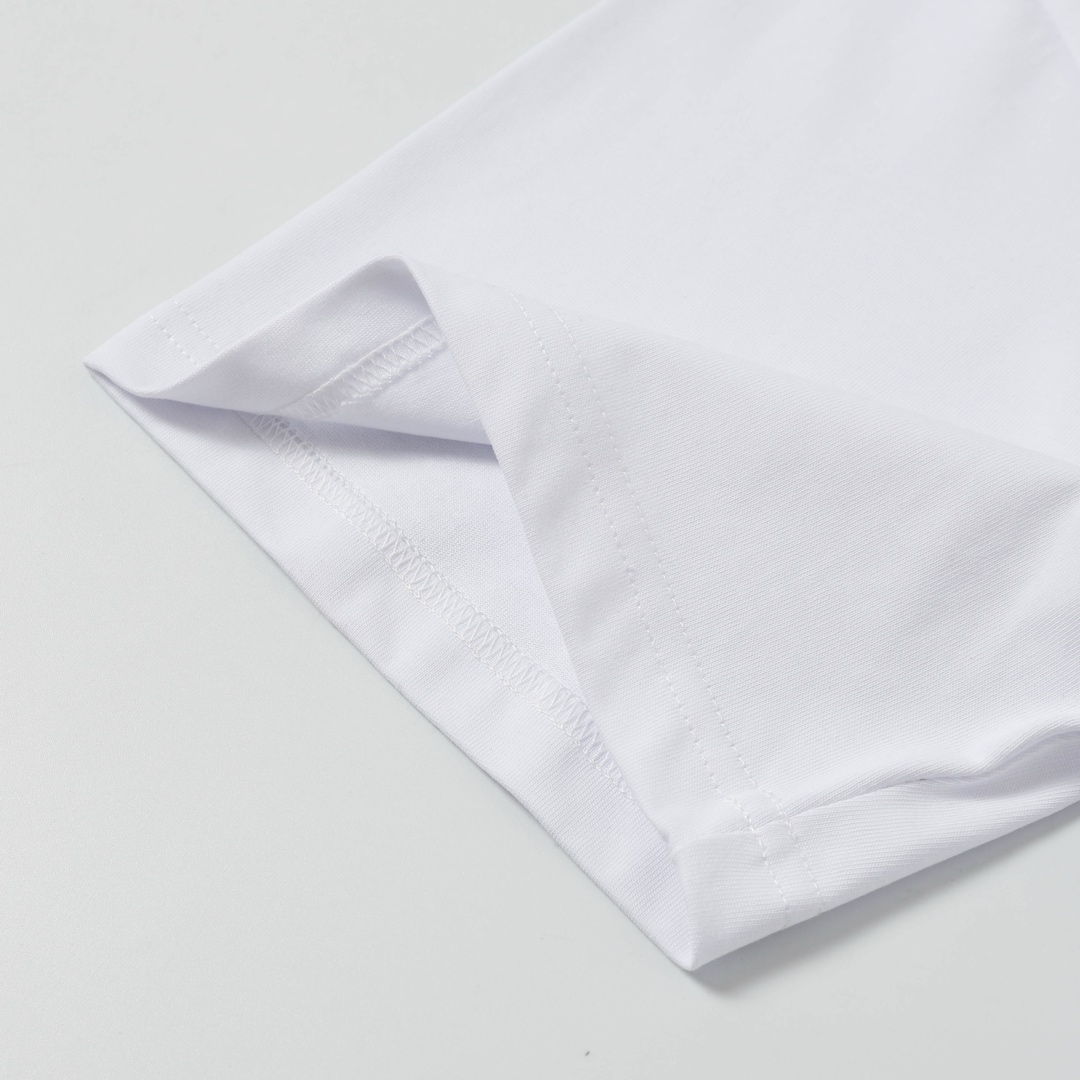 LOEWE/罗意威 25ss 口袋暗纹刺绣短袖 黑色 白色-Chinese UA Cheap High Quatity Brand Clothes Bags handbags Sneakers wholesale wholesaler seller from China Factory suppliers Fashion Clothing Shoes best Quality Beautiful Price LOEWE/罗意威 25ss 口袋暗纹刺绣短袖 黑色 白色