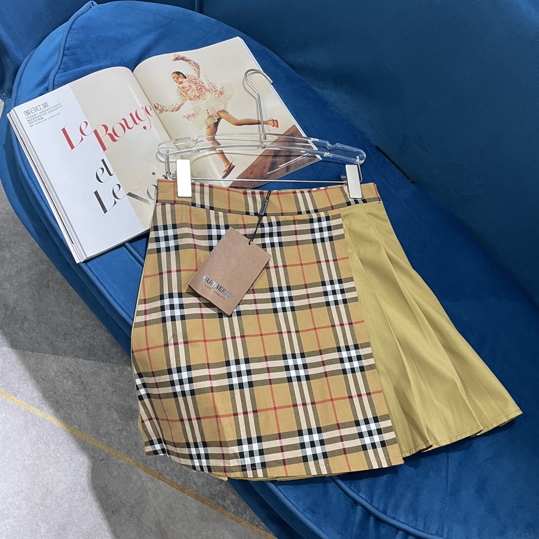 NO:307801,BBR Spring and Summer New Model is Coming Customized Lightweight Material Hand-positioned and Cut Classic Plaid Skirt Style Super Awesome 1 Color Code SM, Skirts, Alexander Wang19860909BBR 春夏新款来袭 定制轻质材质 手工定位剪裁经典格纹百褶半裙版型 超级绝 1色码数SM,,skirts,alexander wang,Women's clothing