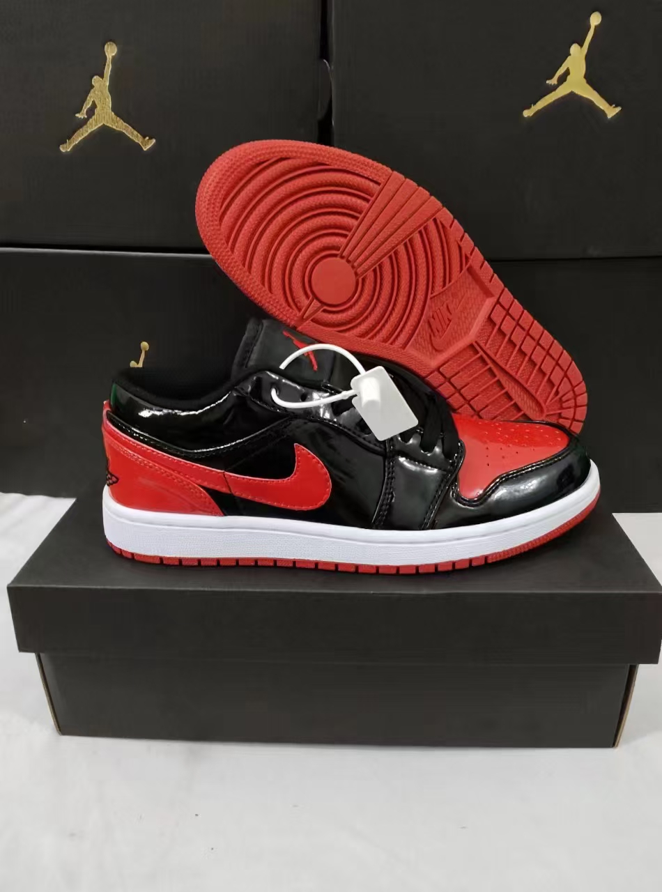 顶级纯原 市售最高版本🔥 💰115
AJ1颜色补齐