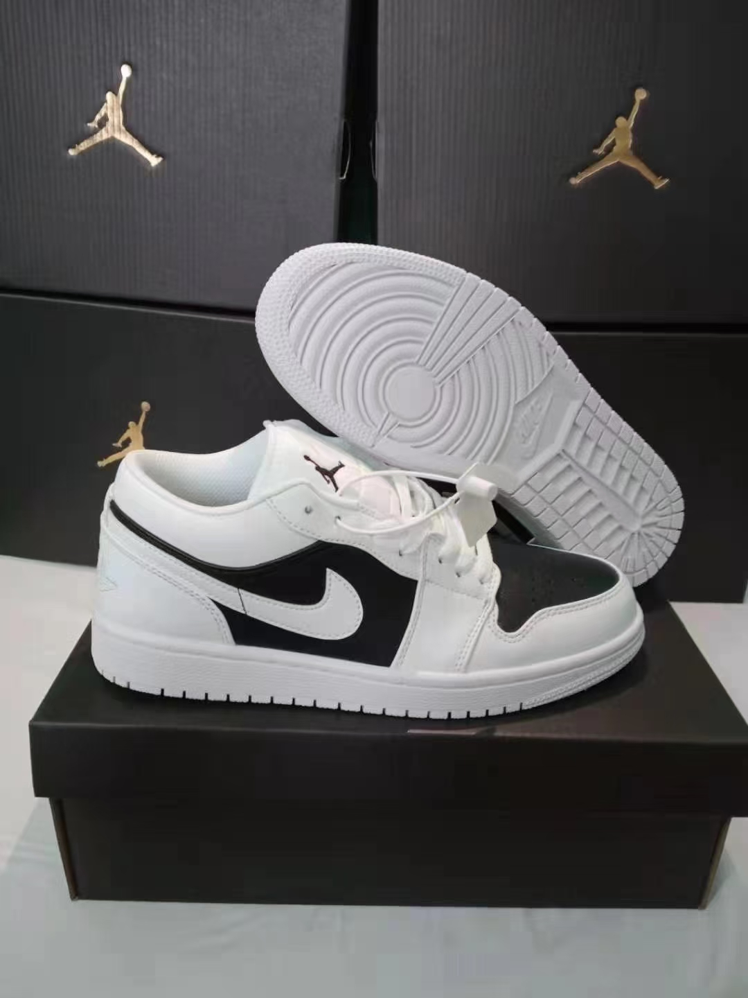 顶级纯原 市售最高版本🔥 💰115
AJ1颜色补齐
