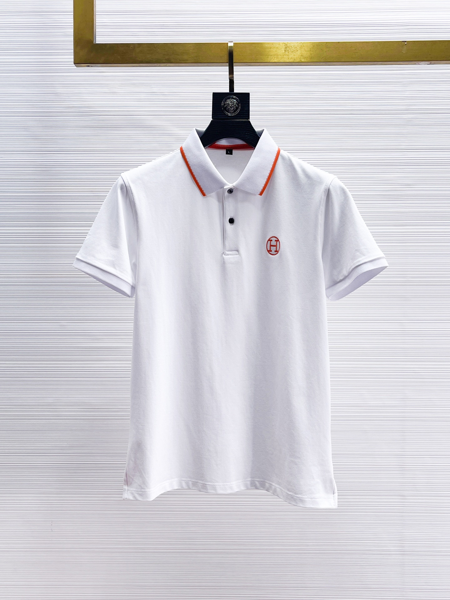 Hermes Vêtements Polo T-Shirt Achetez la meilleure réplique de qualité authentique élevée
 Blanc Série d’été Manches courtes