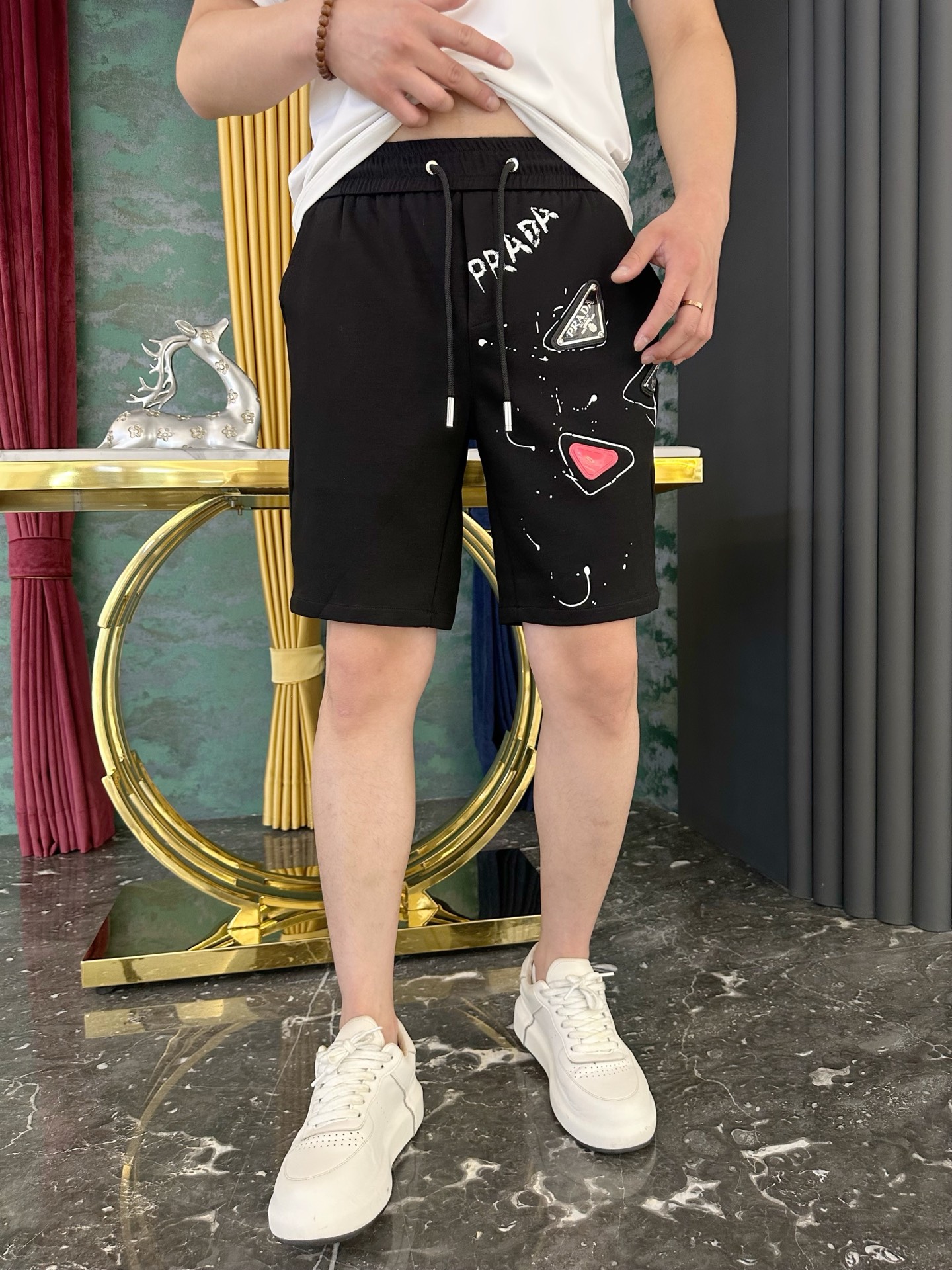 Prada Summer 2025: New One-Size-Name Logo Design, High-Quality Cotton Pants - 图片 4