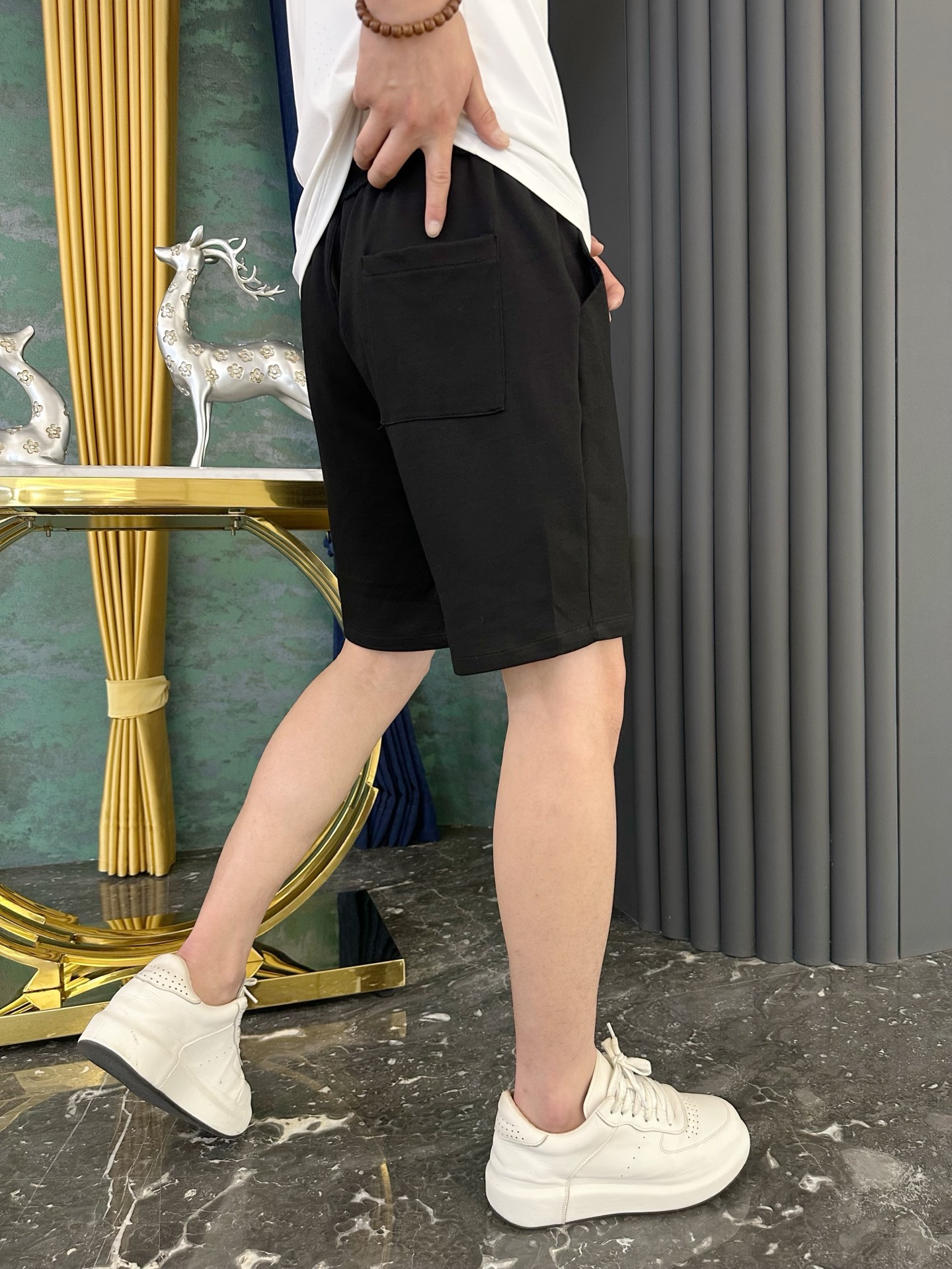 Prada Summer 2025: New One-Size-Name Logo Design, High-Quality Cotton Pants - 图片 3