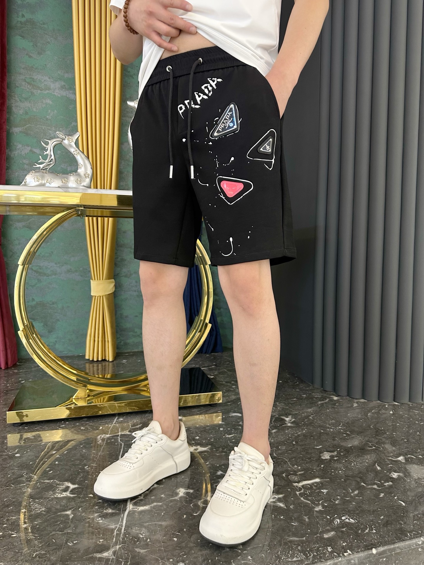 Prada Summer 2025: New One-Size-Name Logo Design, High-Quality Cotton Pants - 图片 6