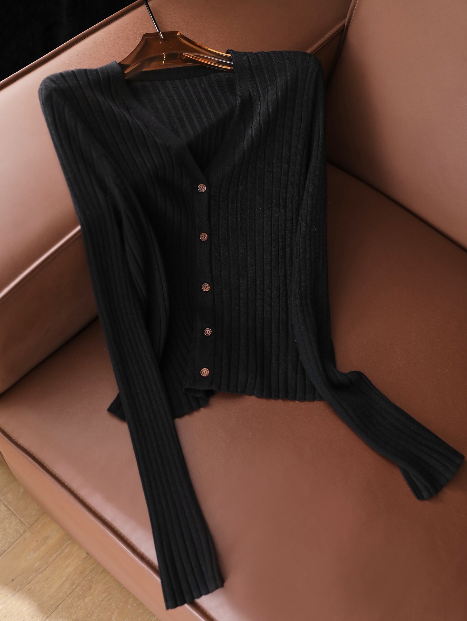 18针工艺德国扬子纱超细美丽诺羊毛针织开衫，ml
