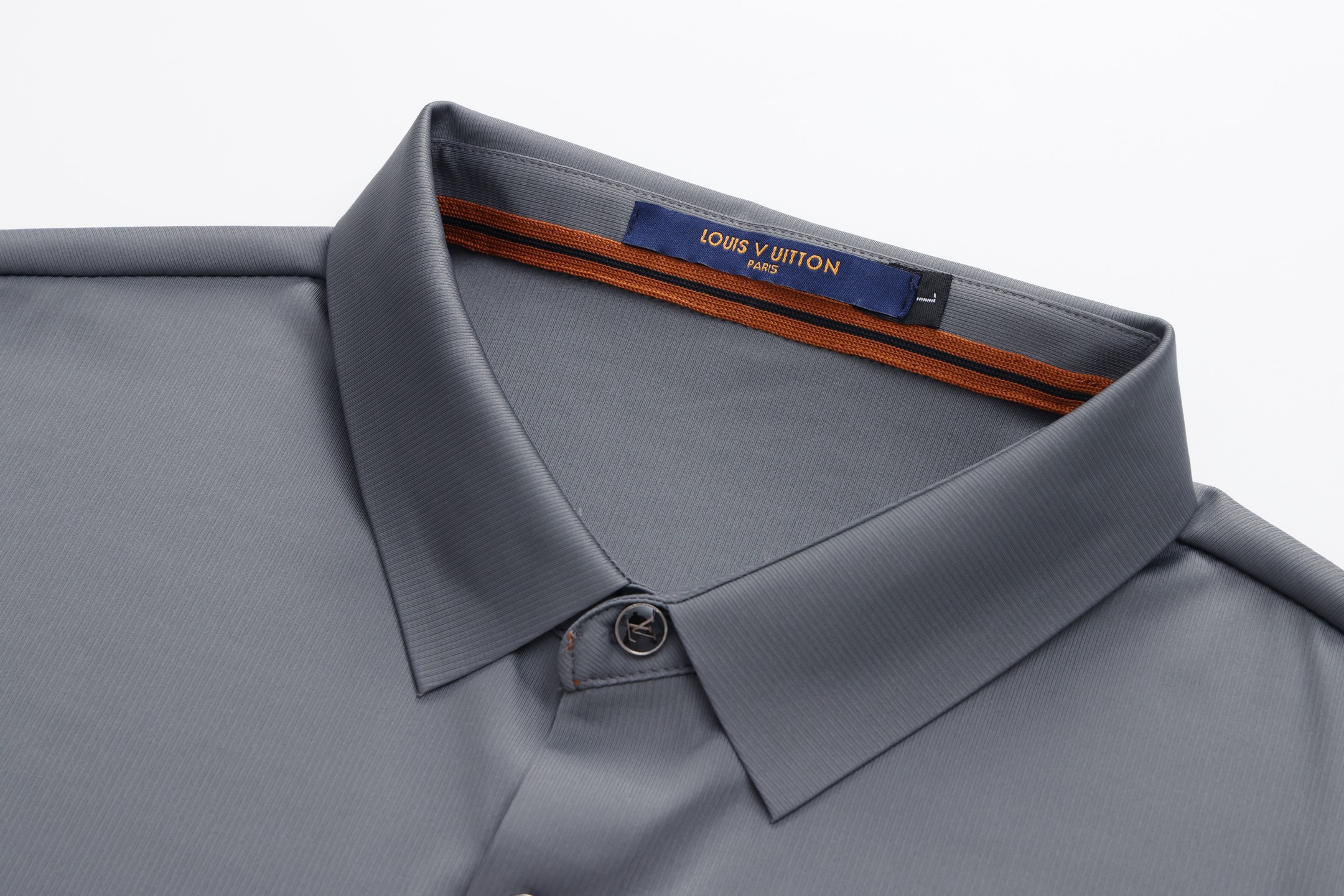 Louis Vuitton Men's Summer Short Sleeve Button-Down Shirt - Classic & Stylish 9 i1747669823200 350 0 7