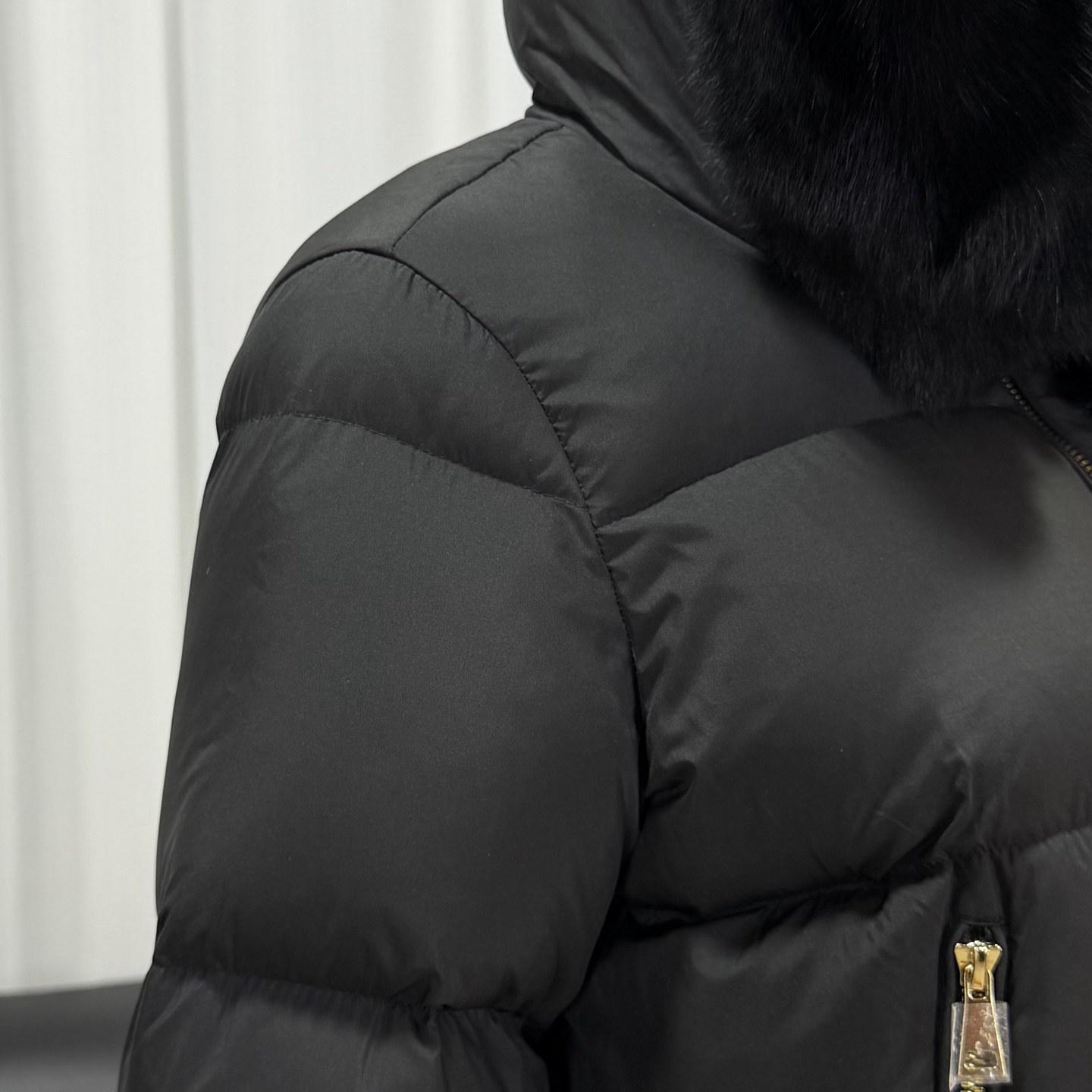 Пуховик Moncler