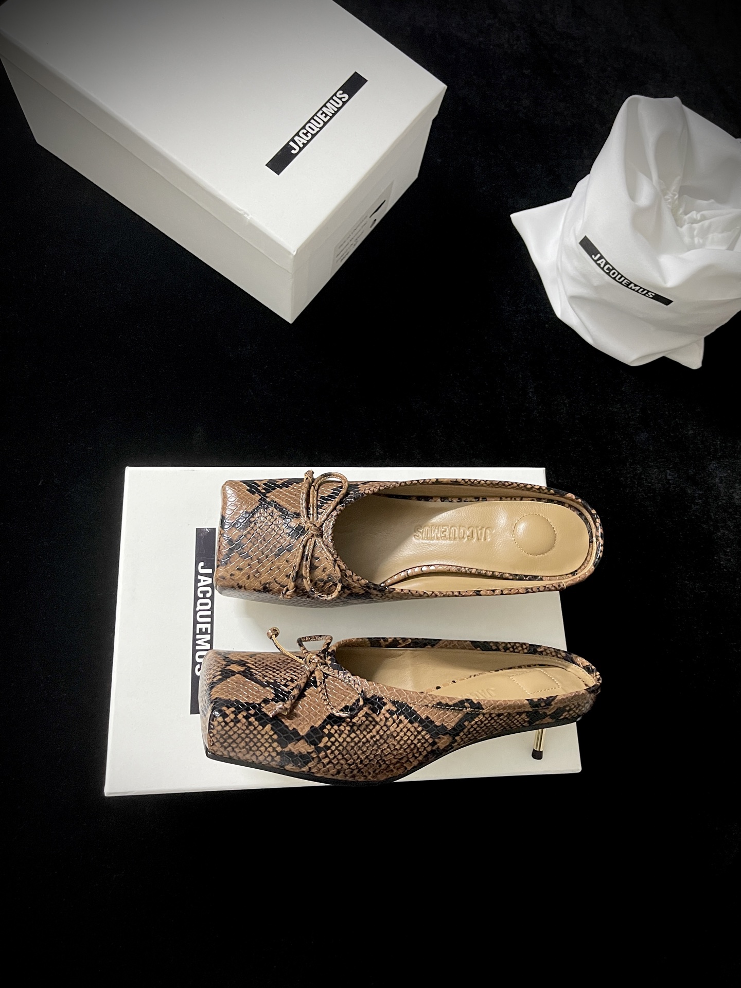자크뮈스 신발 85207 Jacquemus Shoes