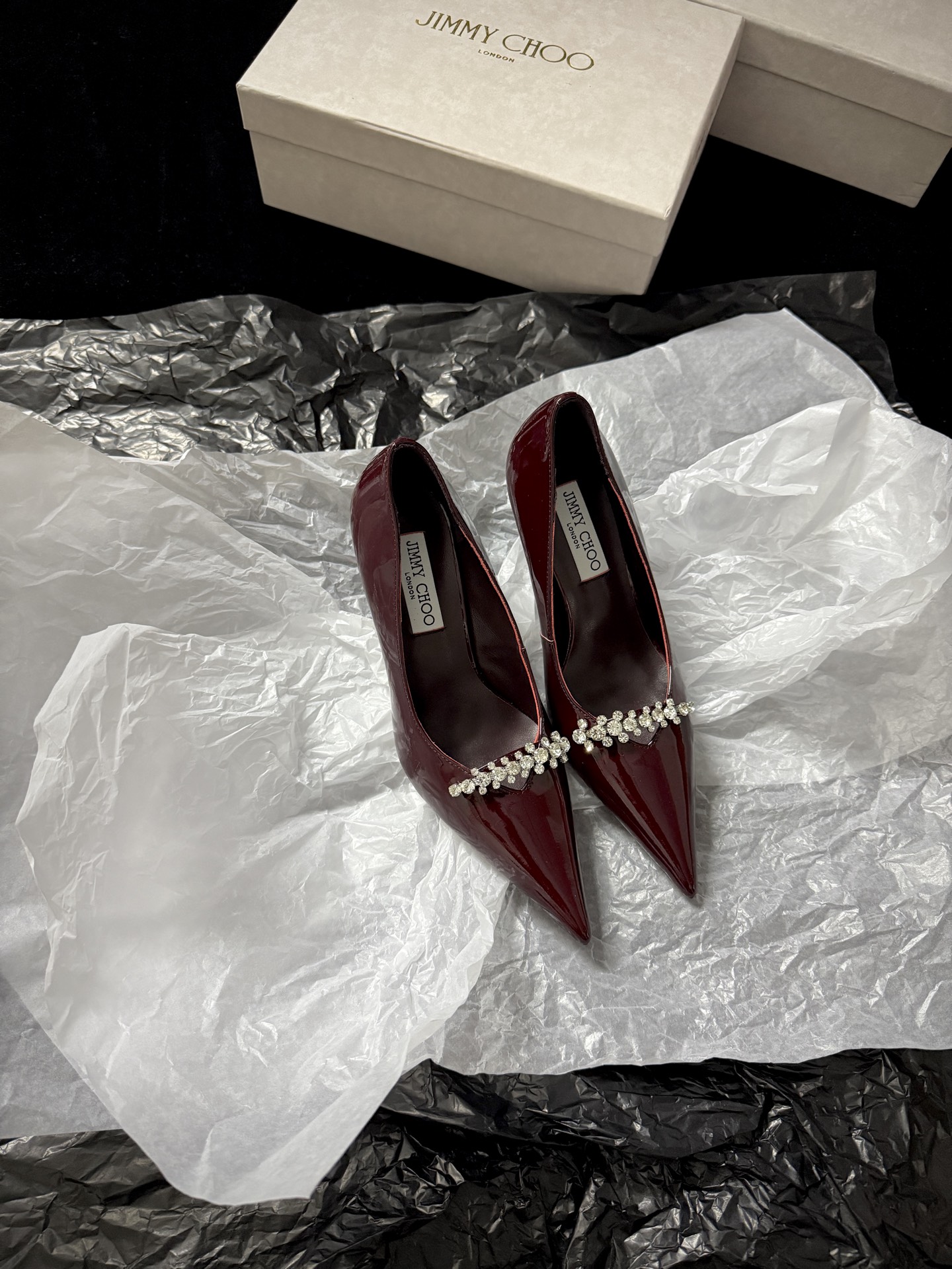 지미추 큐빅 램스킨 페이턴트 신발 레플리카 8067